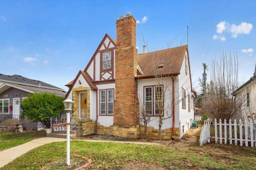 4537 Columbus Avenue, Minneapolis, MN 55407