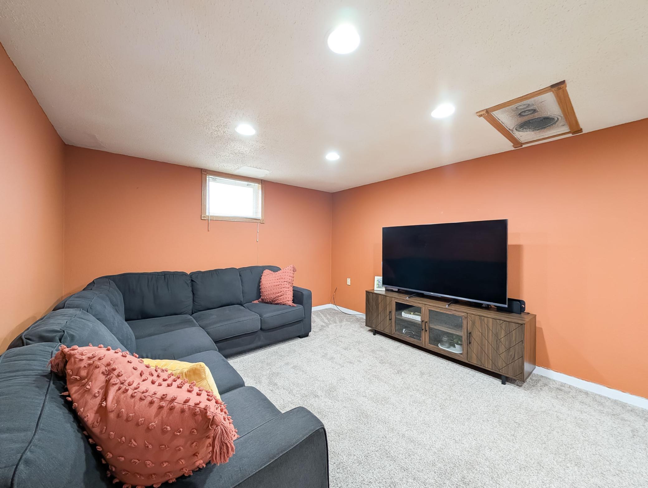 L2P039-205 4th St E-Horace-155634079.jpg