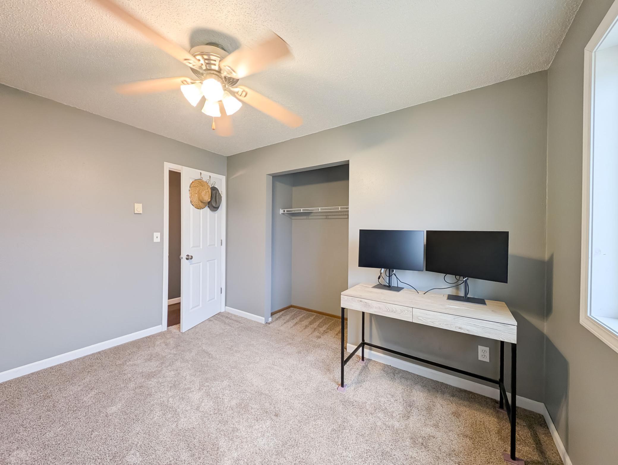 L2P020-205 4th St E-Horace-154520619.jpg