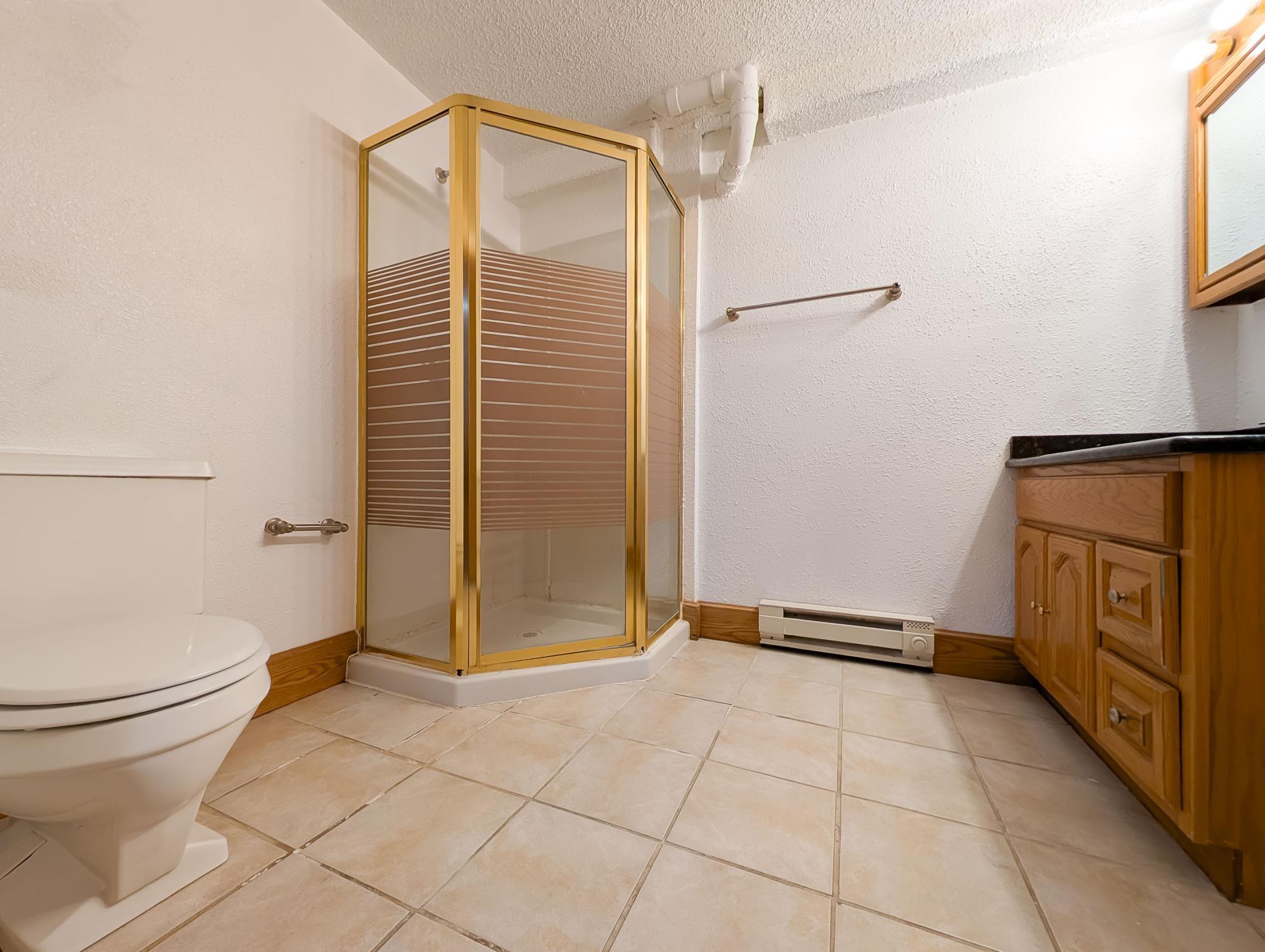 L2P031-205 4th St E-Horace-155343258.jpg