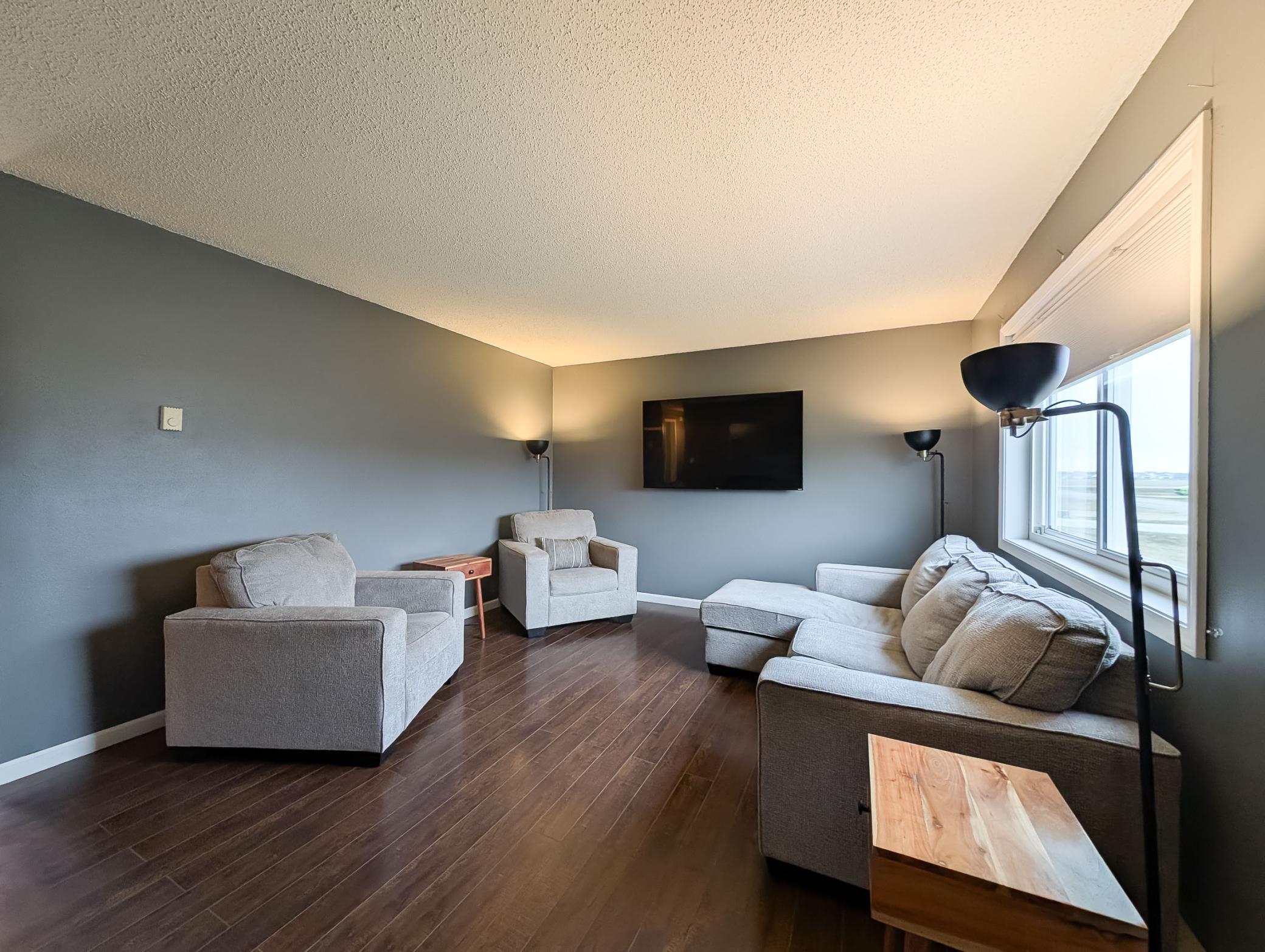 L2P010-205 4th St E-Horace-154245799.jpg