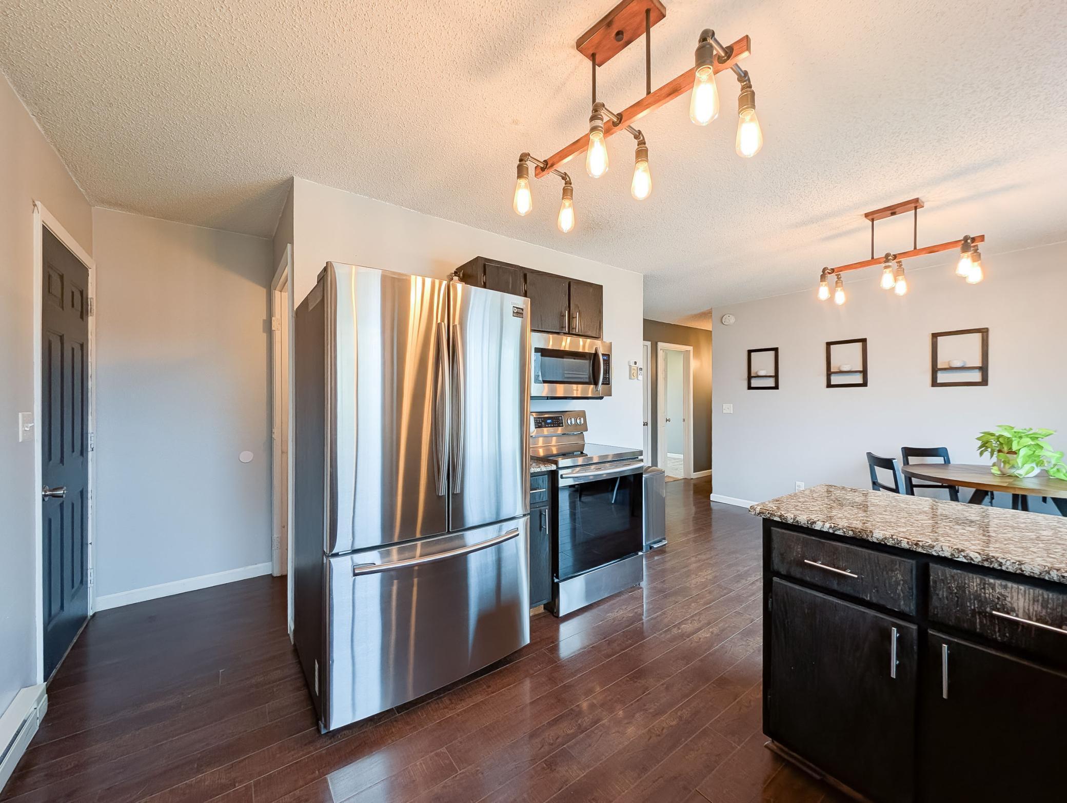 L2P033-205 4th St E-Horace-153703581.jpg