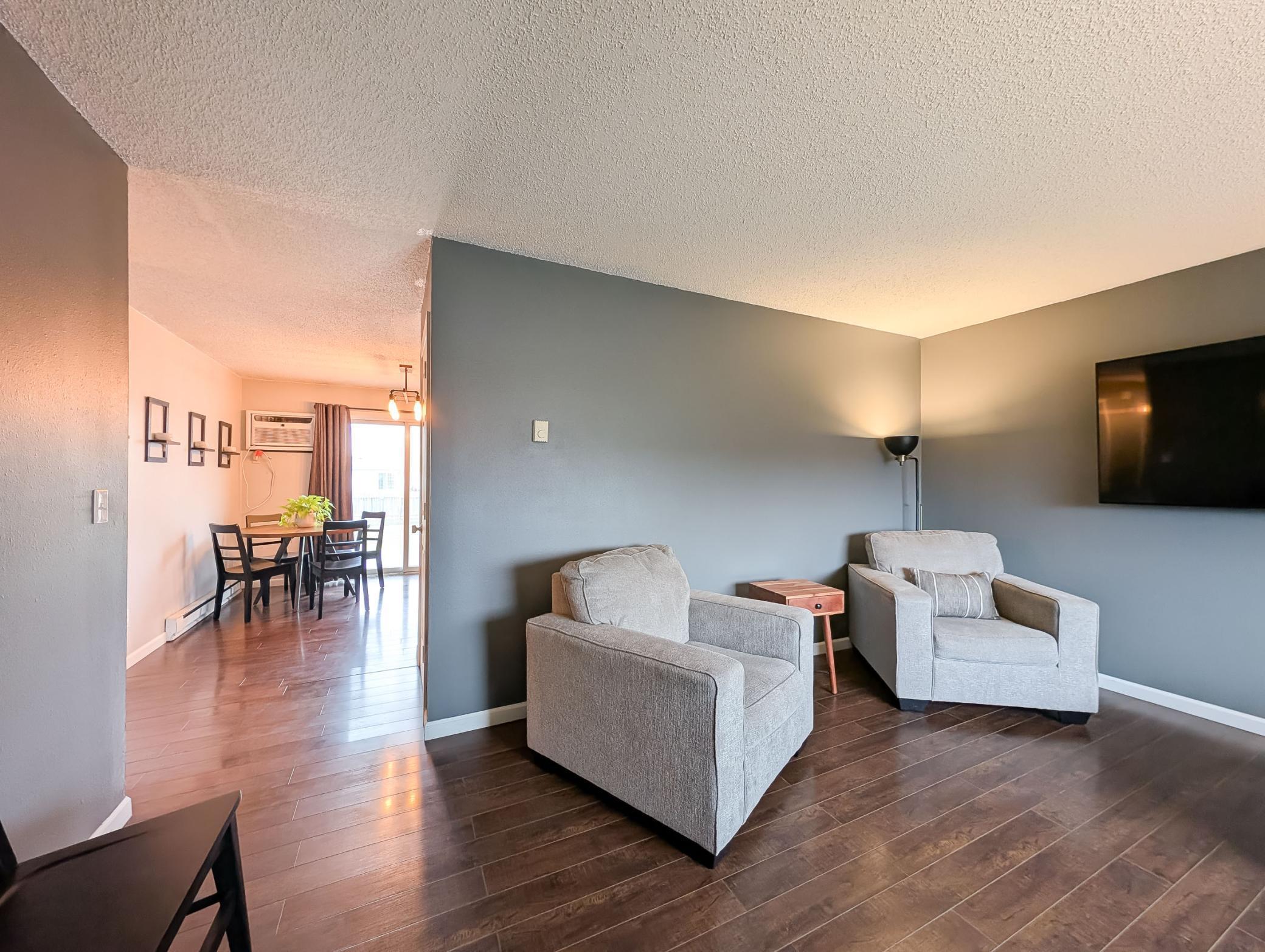 L2P012-205 4th St E-Horace-154319860.jpg