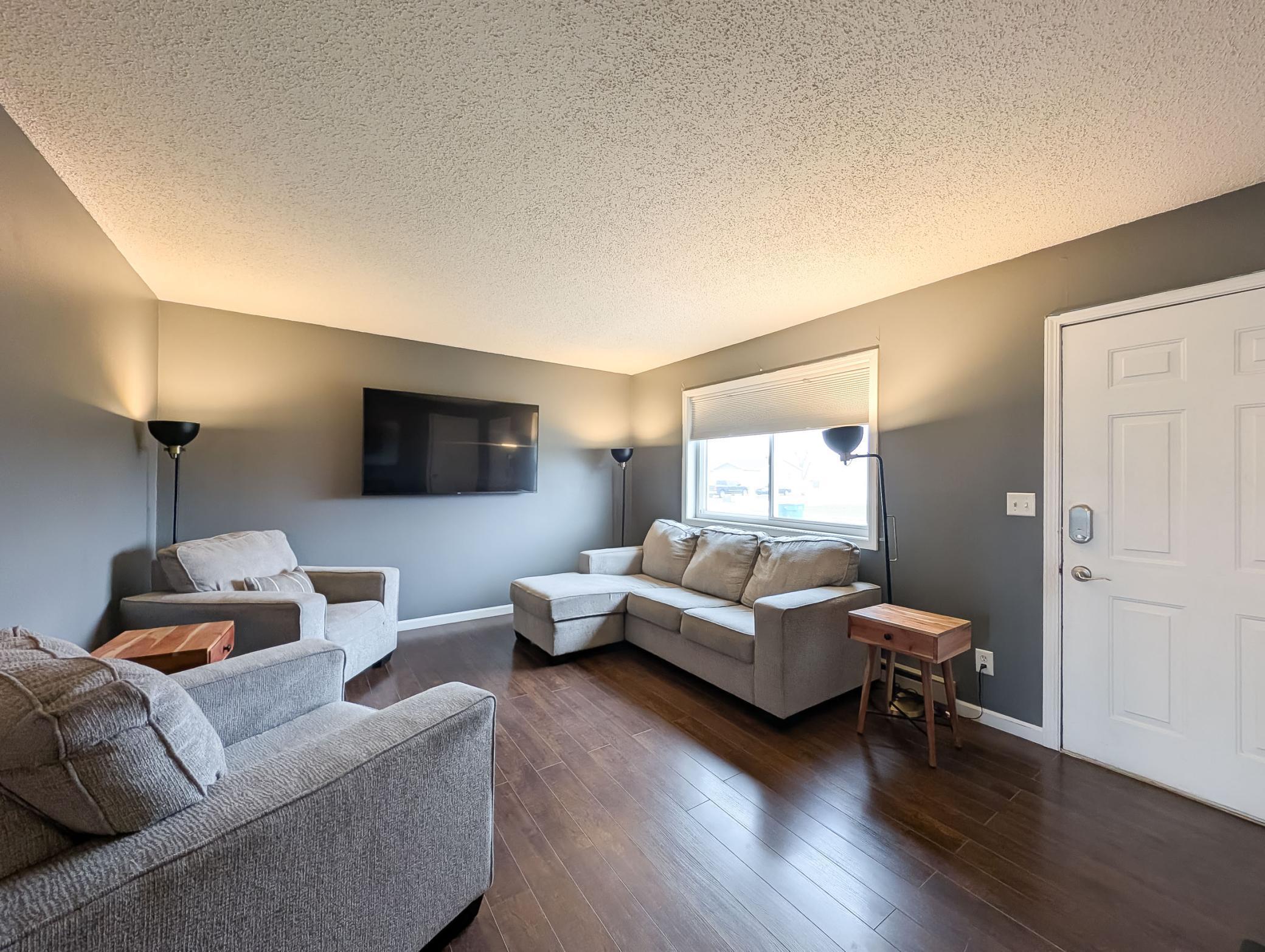 L2P011-205 4th St E-Horace-154304235.jpg