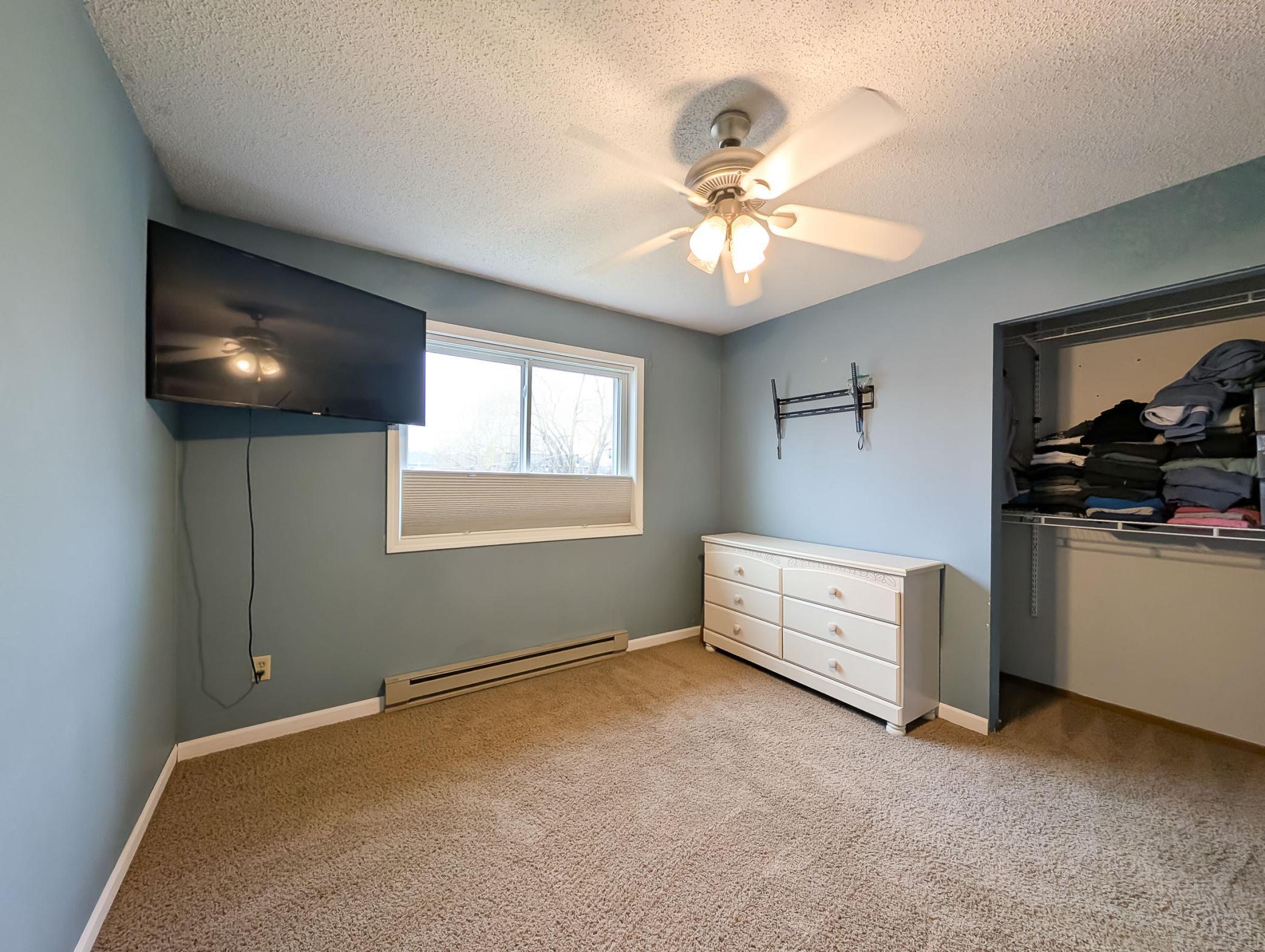 L2P026-205 4th St E-Horace-154843727.jpg