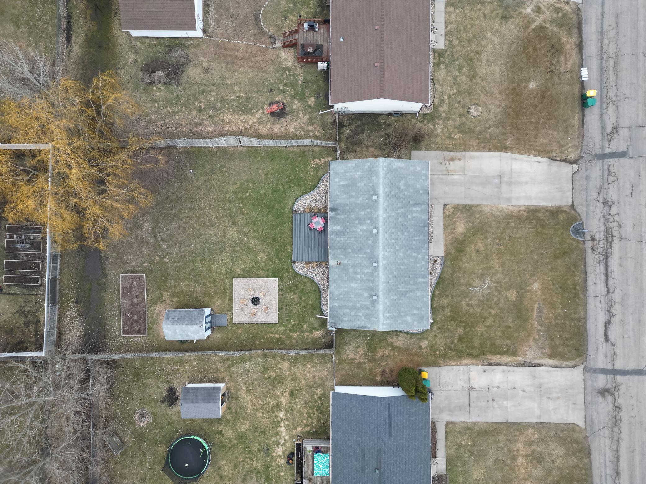 L2P055-205 4th St E-Horace-.jpg