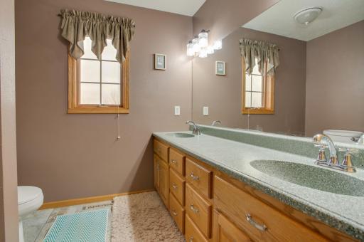 10801 72nd Street S, Horace, ND 58047