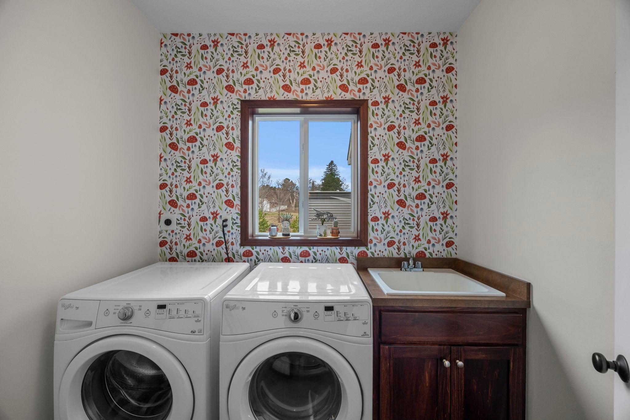 Cheerful main floor laundry!