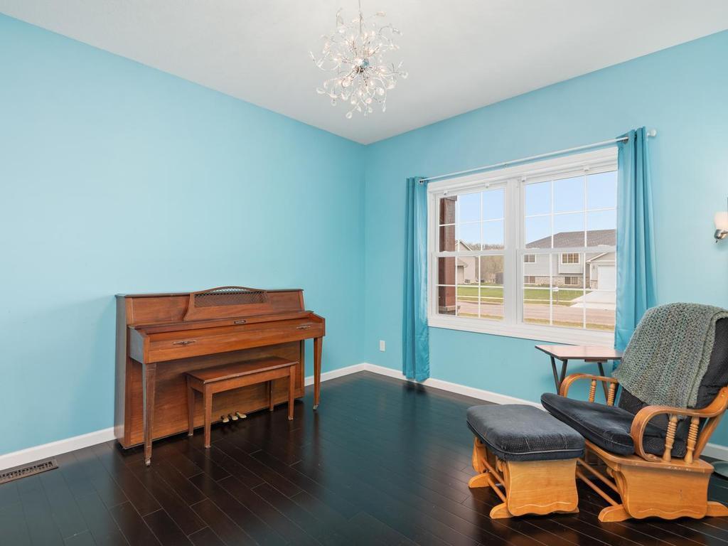 Main level Flex Room