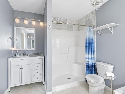 956 Farmers Ridge Trail, Belle Plaine, MN 56011