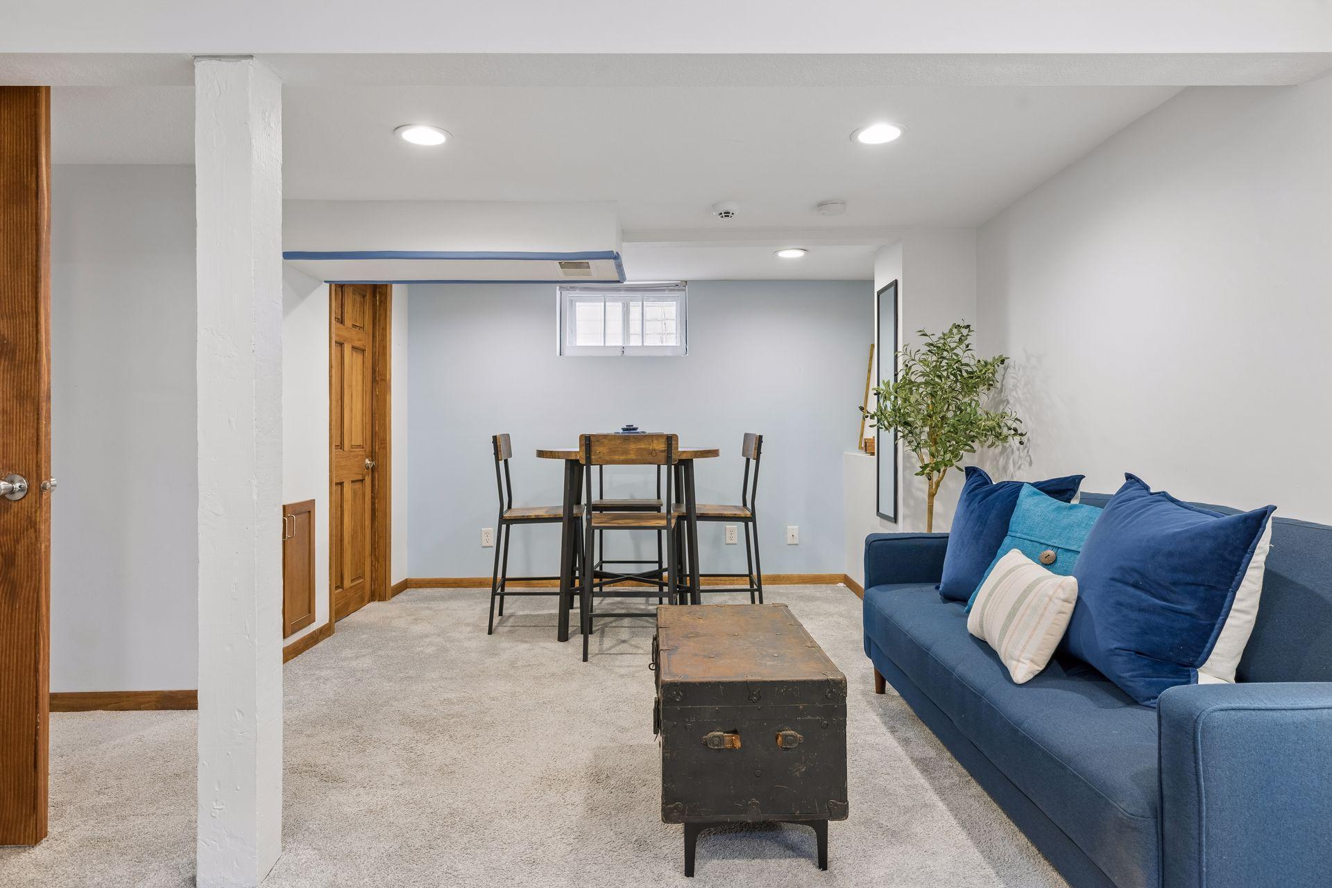 2833 34th Avenue South - Spacecrafting - 0019.jpg