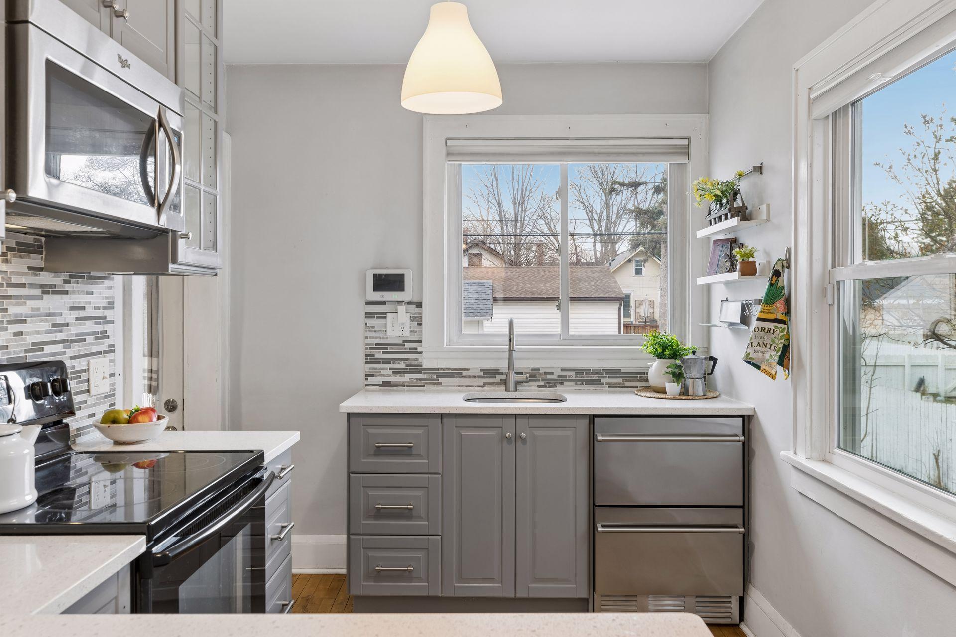 2833 34th Avenue South - Spacecrafting - 0011.jpg