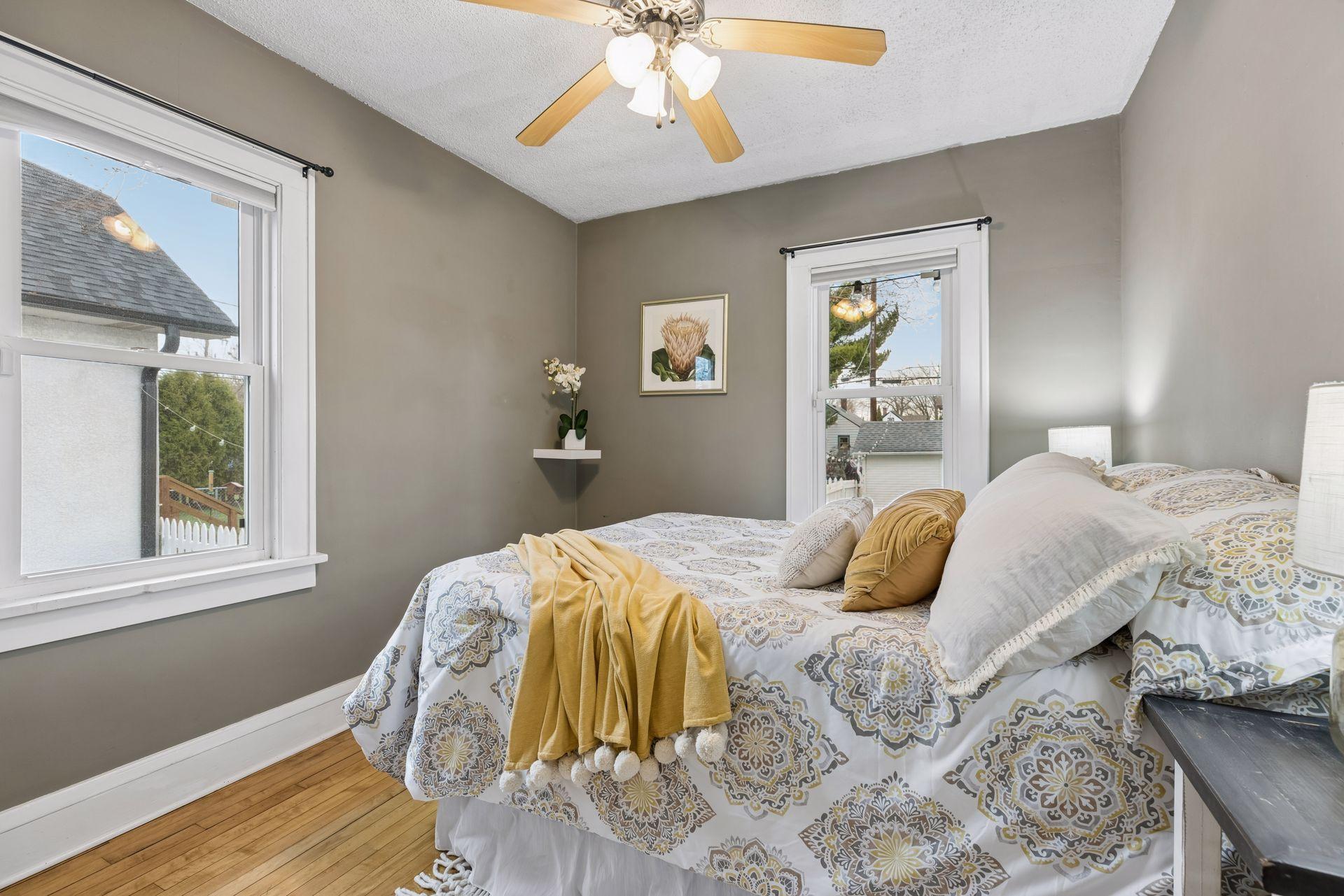 2833 34th Avenue South - Spacecrafting - 0014.jpg