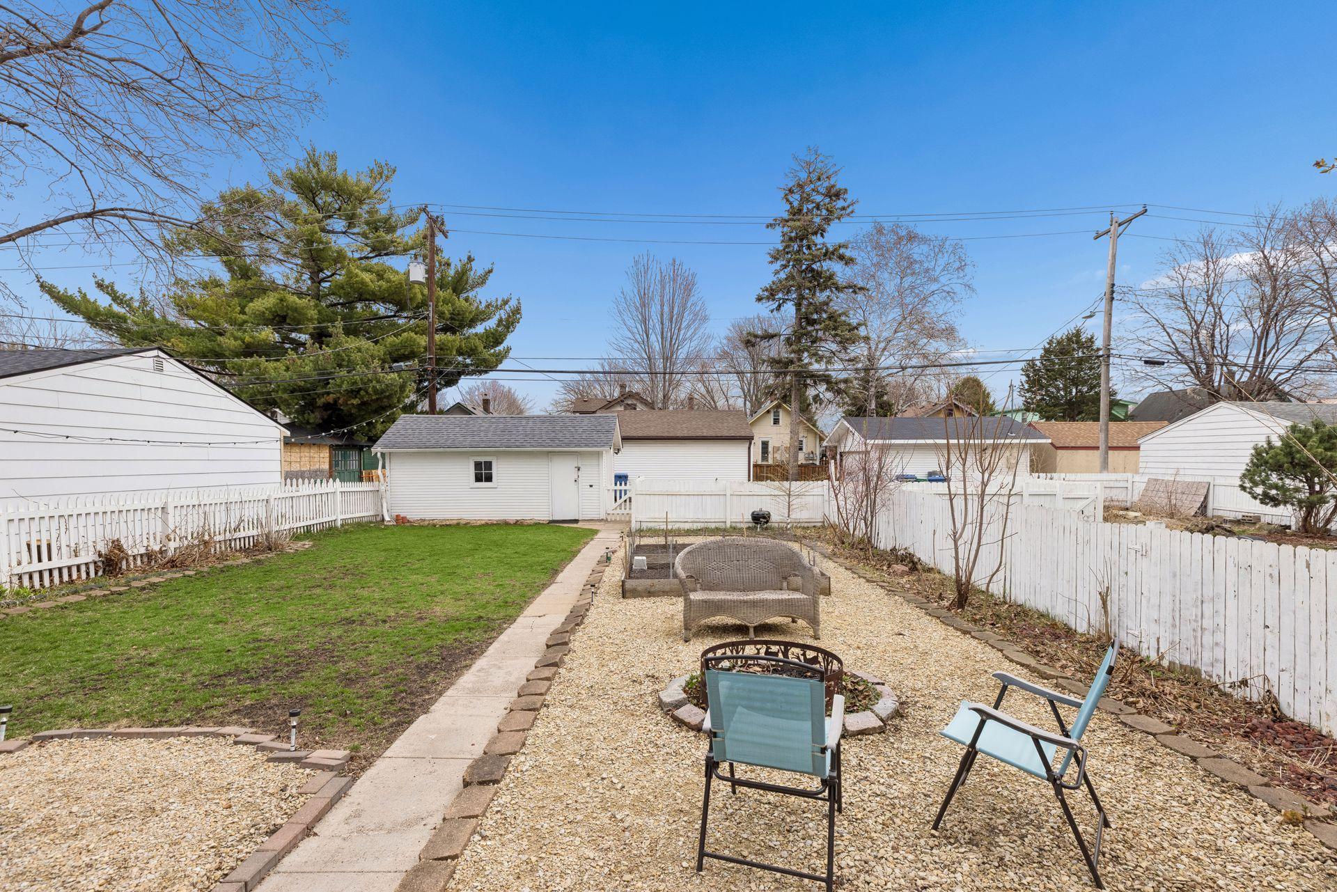 2833 34th Avenue South - Spacecrafting - 0022.jpg