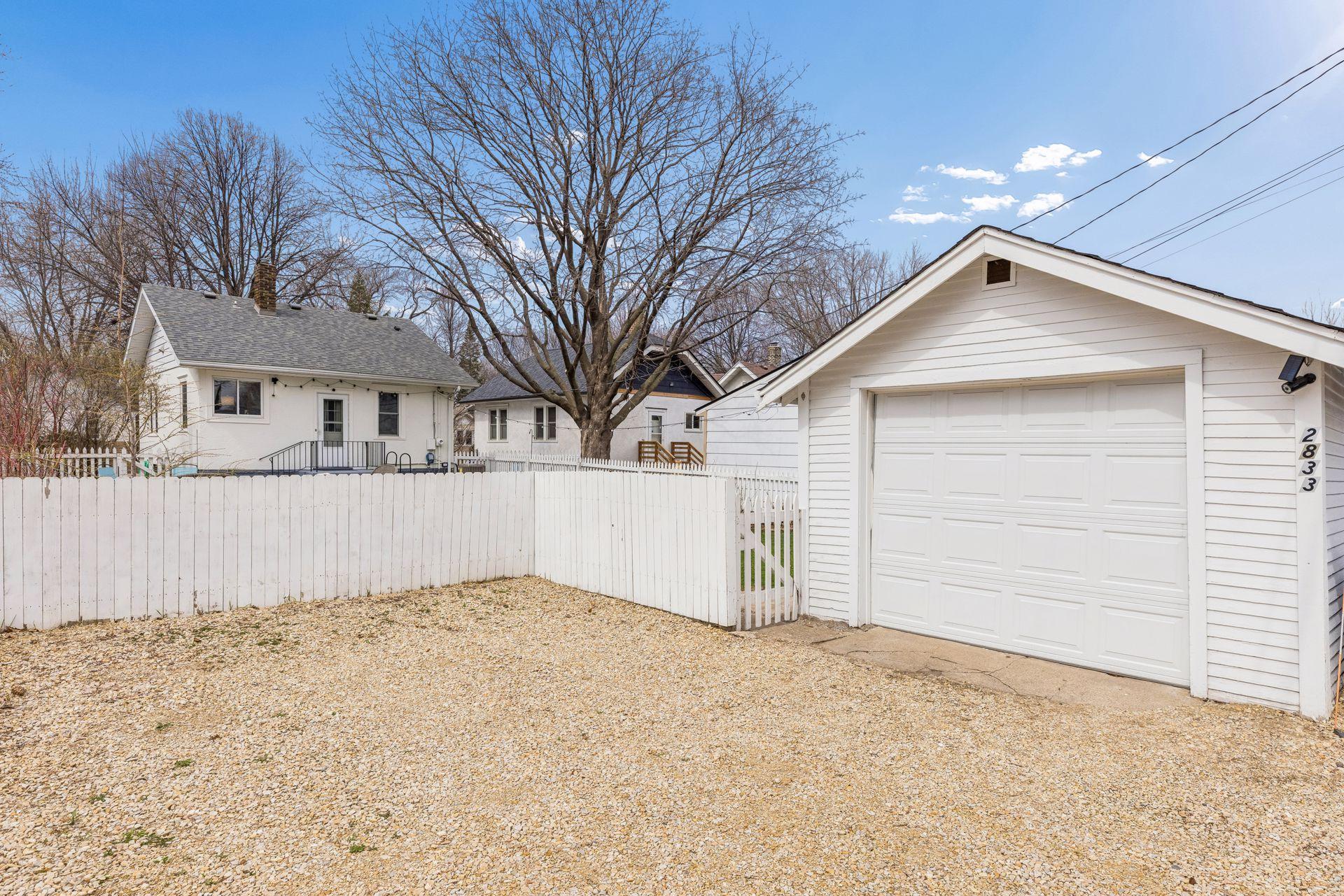 2833 34th Avenue South - Spacecrafting - 0027.jpg