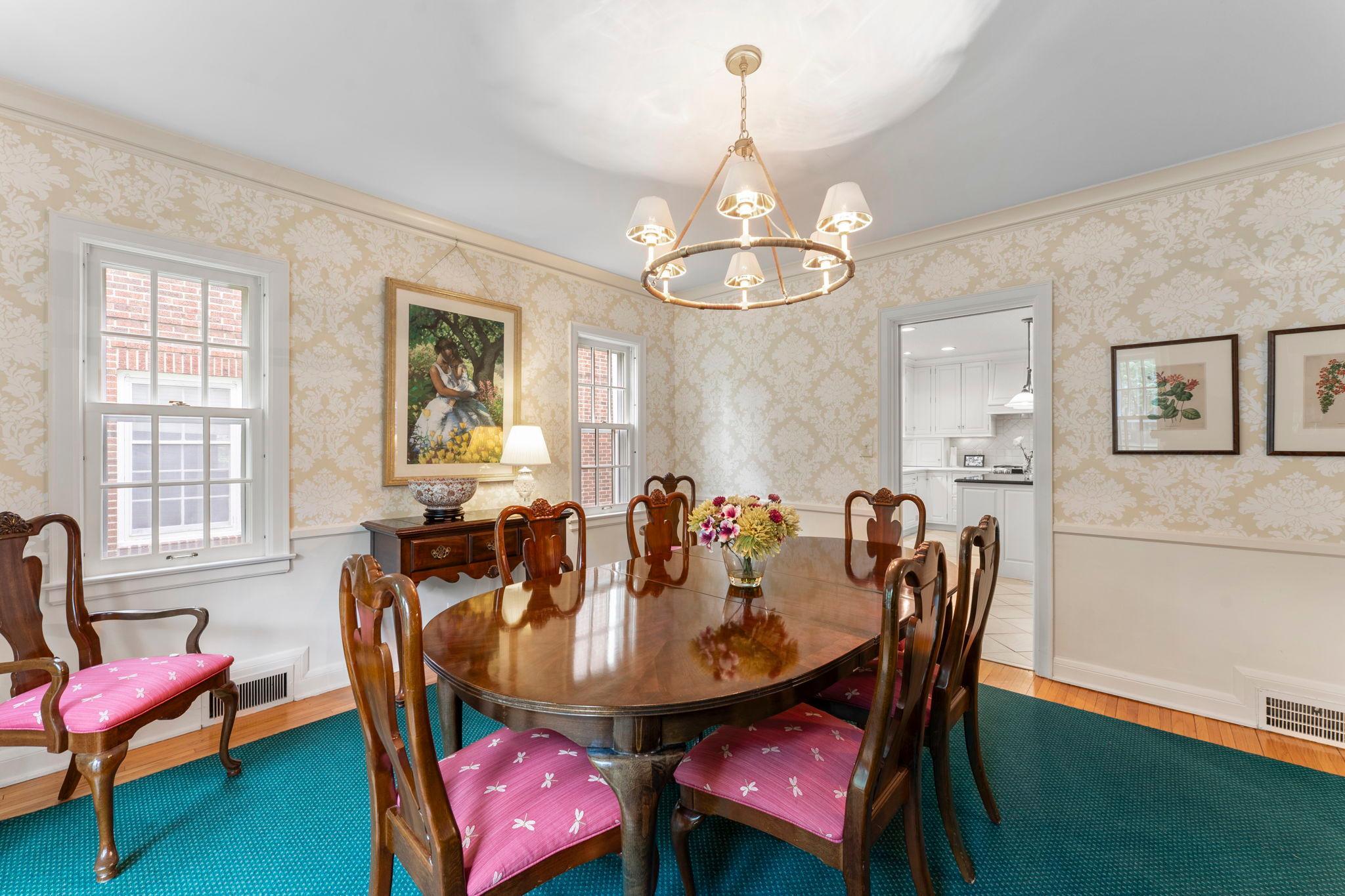 Perfect layout for effortless entertaining and hosting