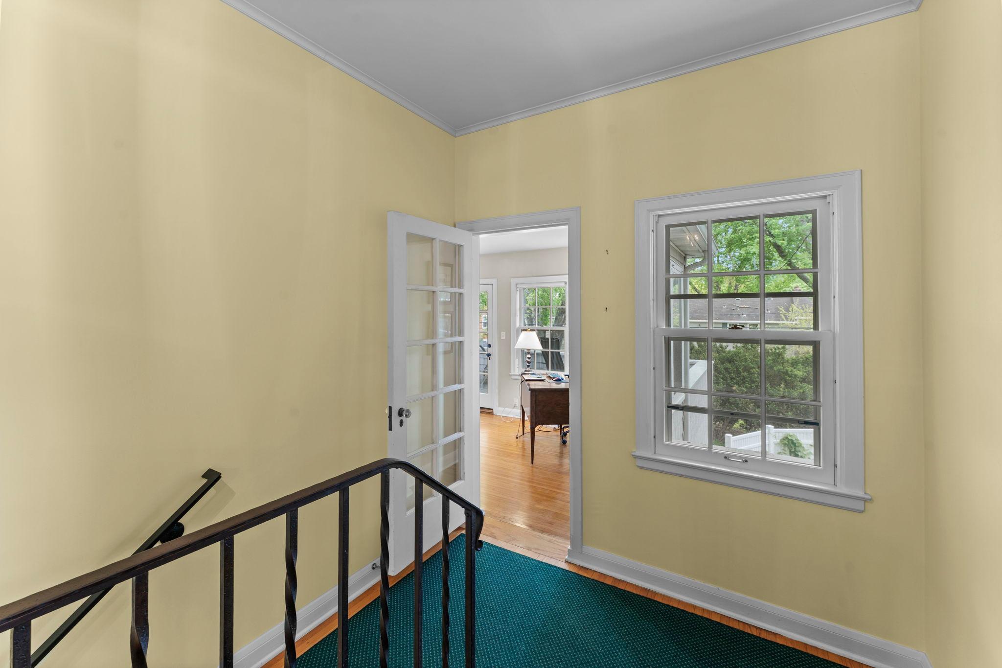 Top stair landing with easy access to sunroom
