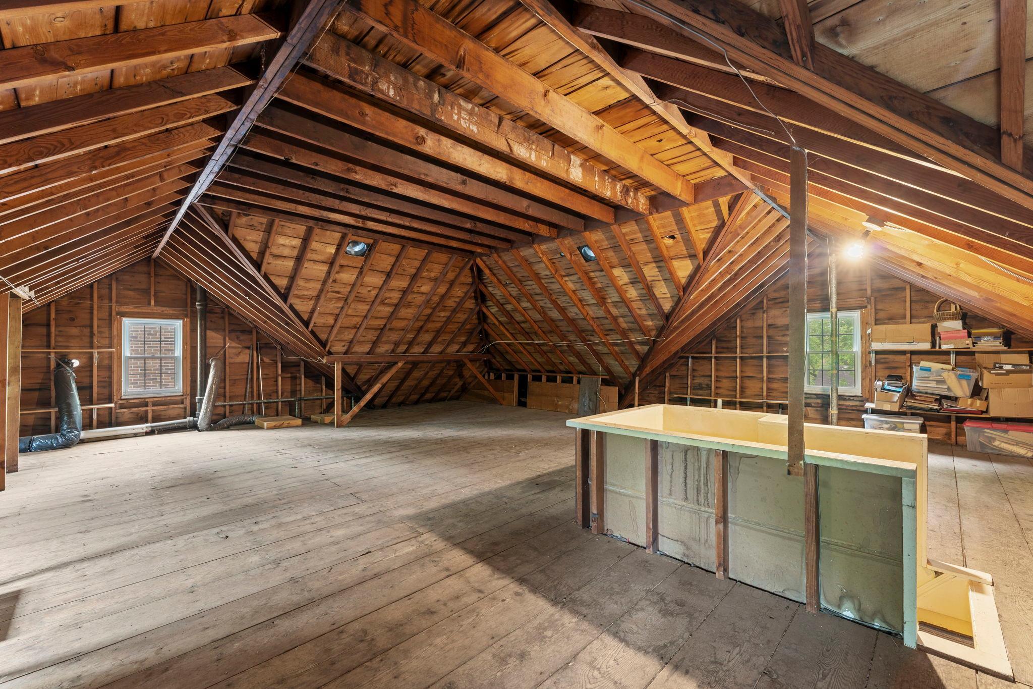 Expansive 3rd floor attic space