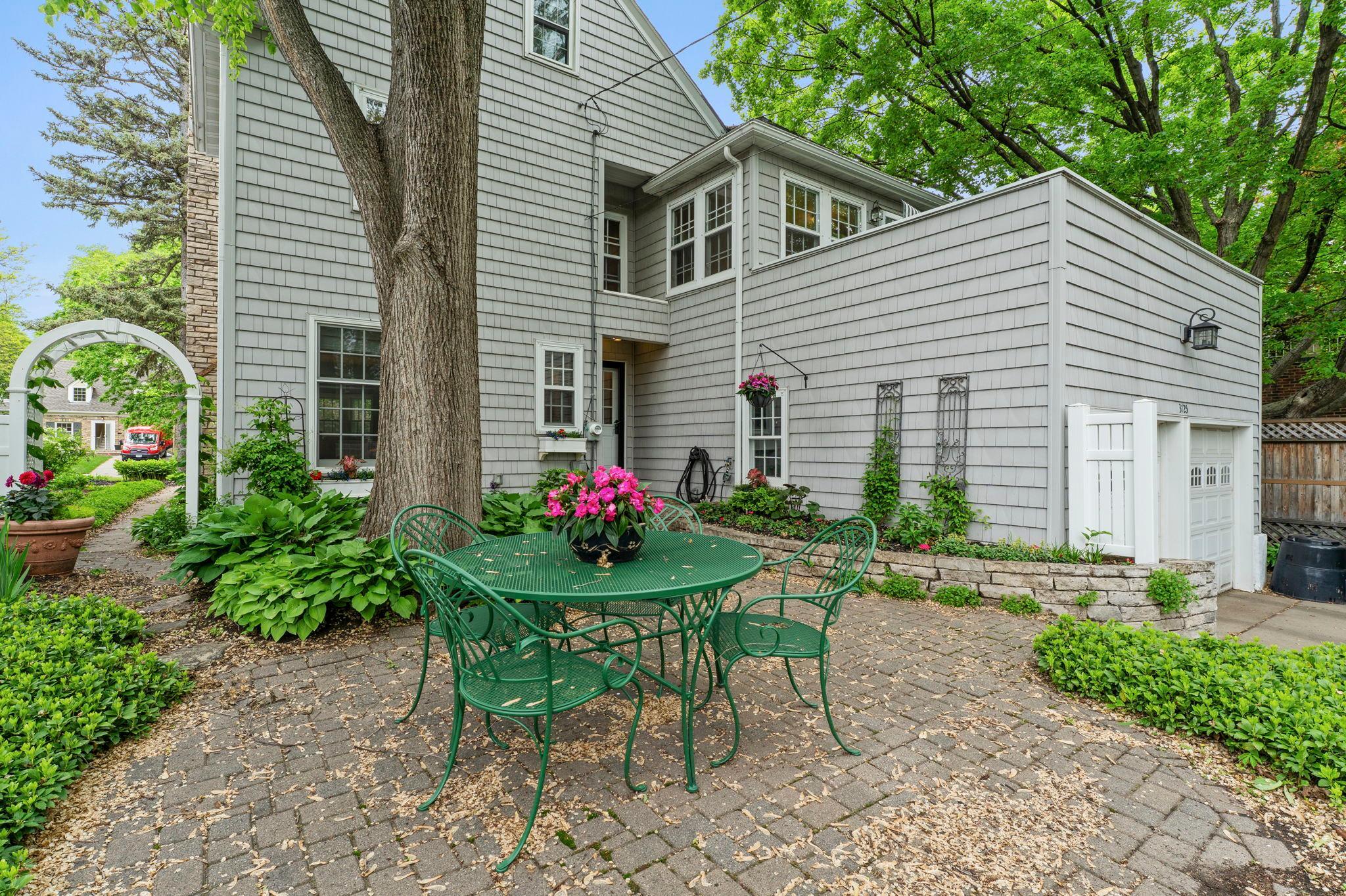 Unwind in the built-in serenity of the back patio