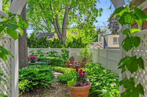 3725 Glenhurst Avenue, Minneapolis, MN 55416