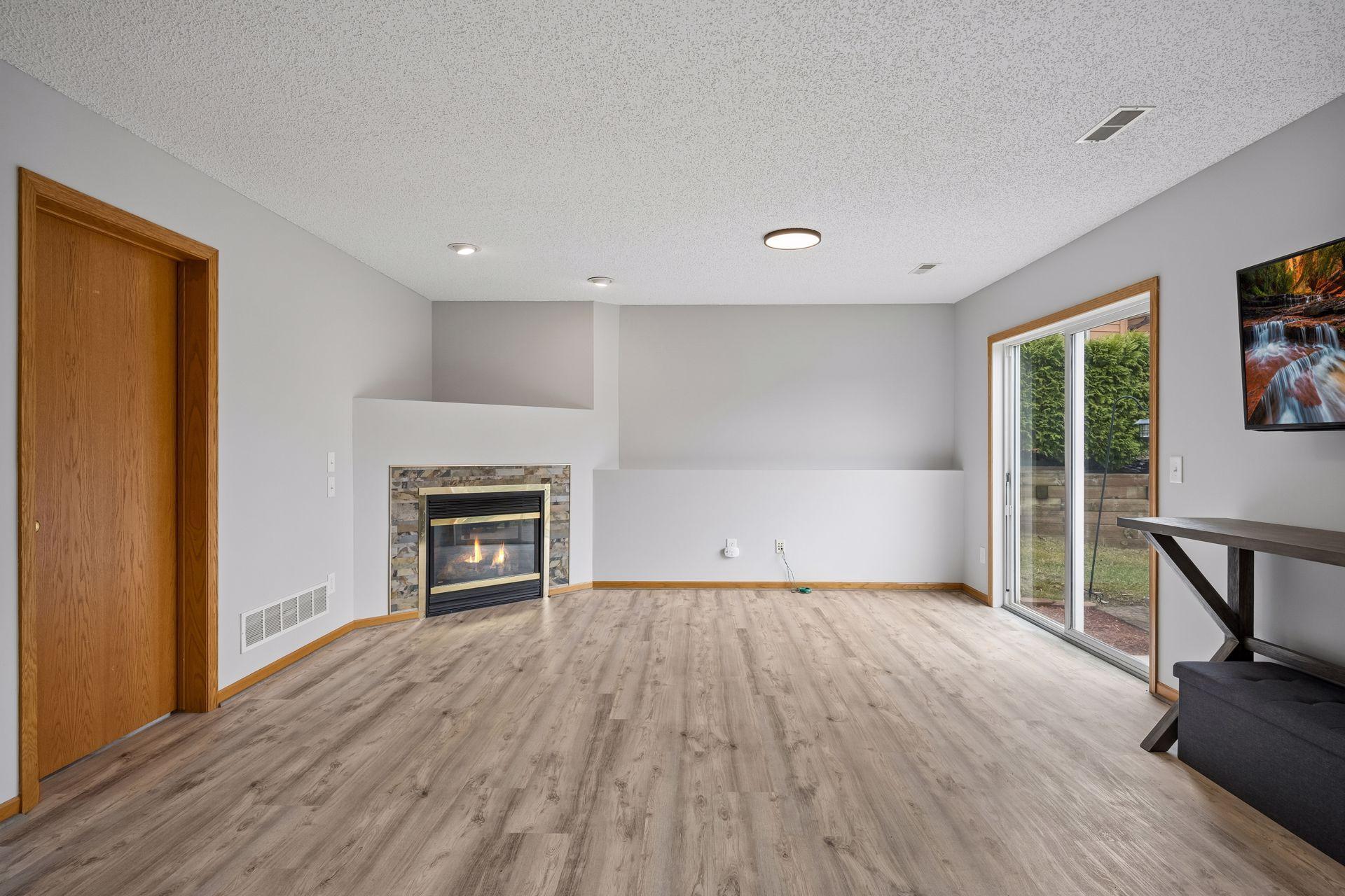 5349 Radford Avenue Northeast - Spacecrafting - 0029.jpg