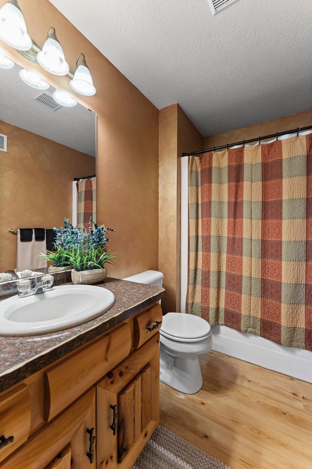 49-web-or-mls-1695-AA White Ash Way-183.JPG