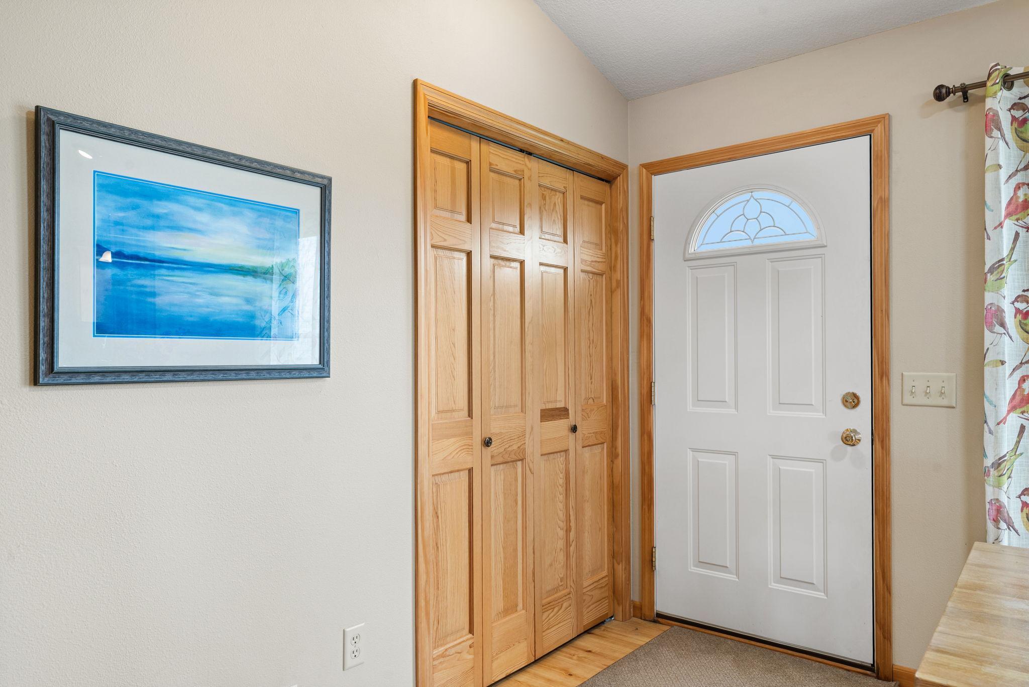 14-web-or-mls-1695-AA White Ash Way-3.JPG