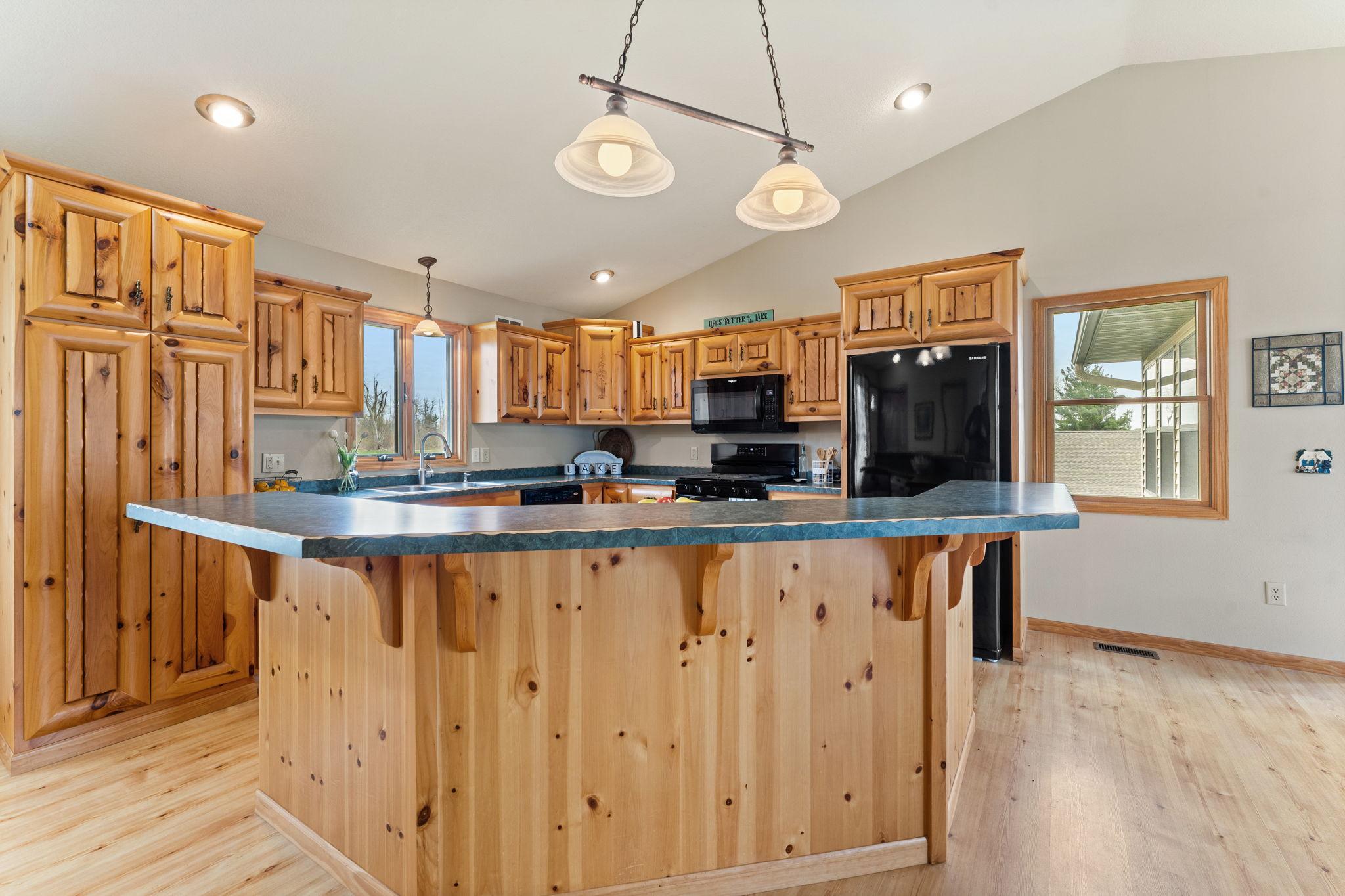 26-web-or-mls-1695-AA White Ash Way-58.JPG