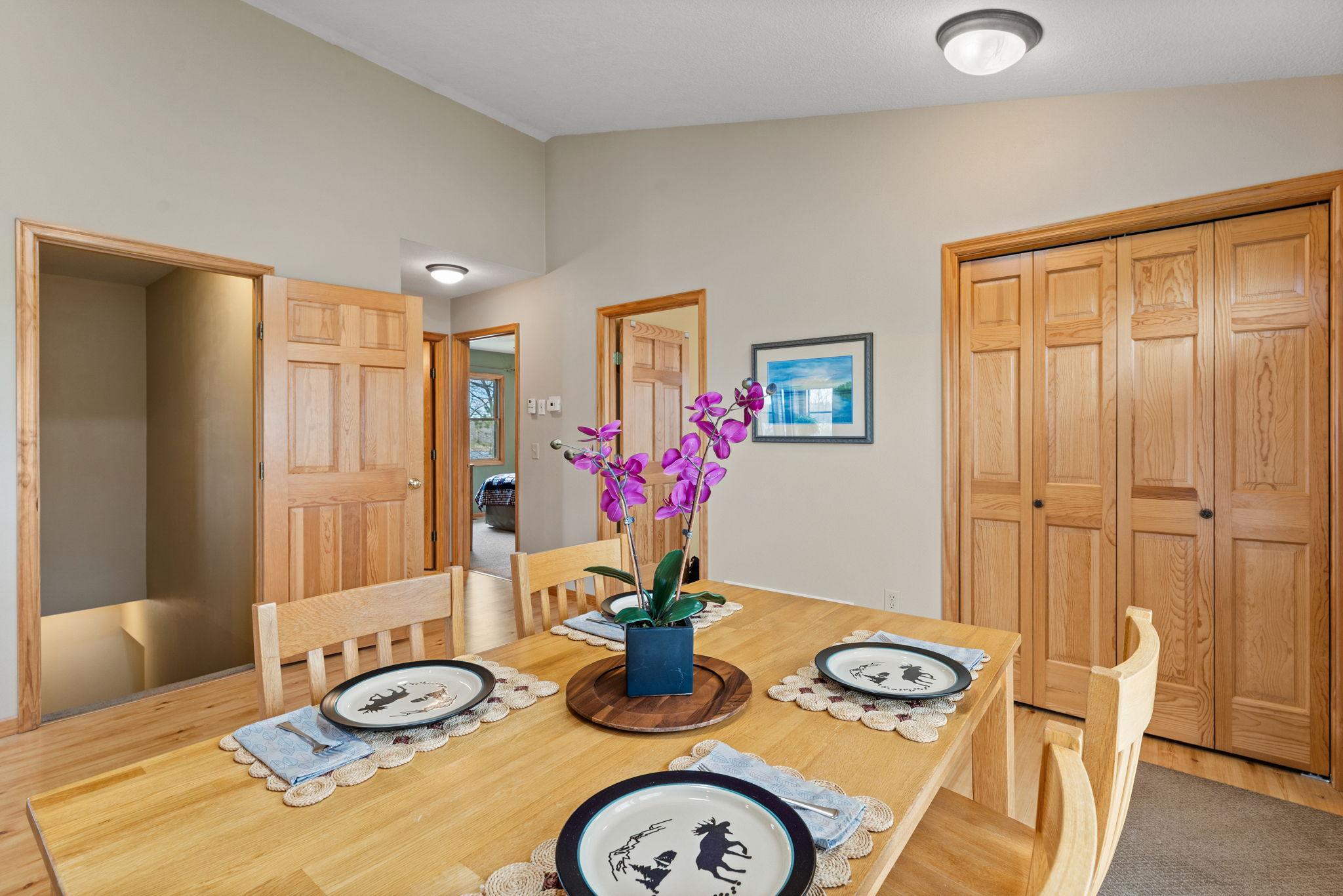 18-web-or-mls-1695-AA White Ash Way-43.JPG