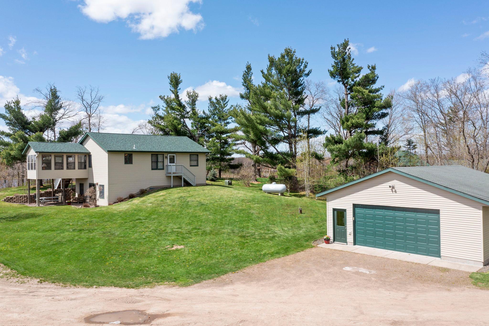 6-web-or-mls-1695-AA White Ash Way-419.jpg
