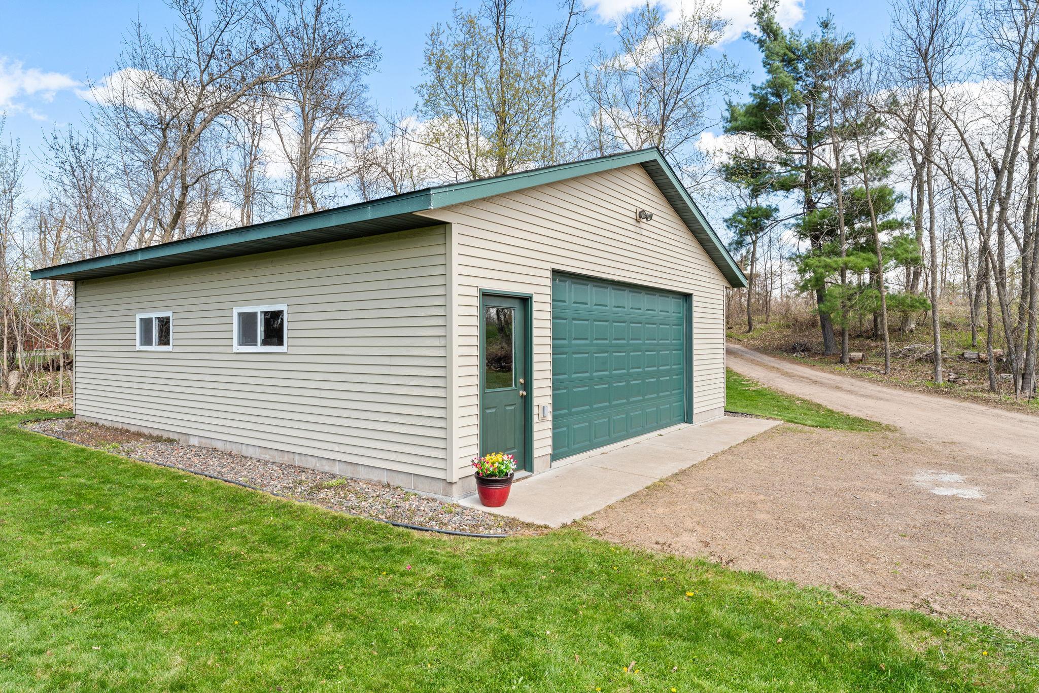 77-web-or-mls-1695-AA White Ash Way-323.JPG