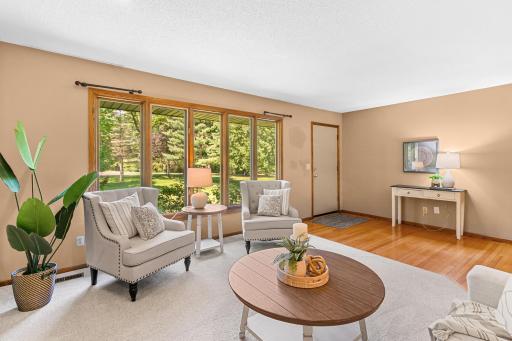 100 Puma Lane, Mahtomedi, MN 55115