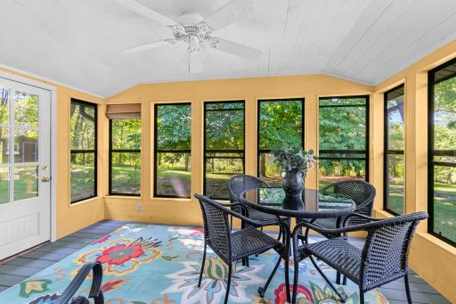 100 Puma Lane, Mahtomedi, MN 55115