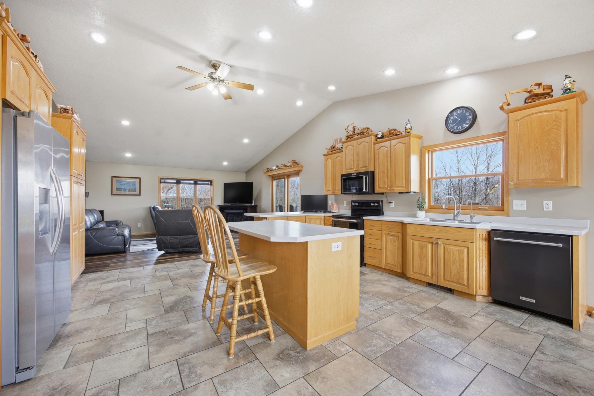 Kitchen / Living Room