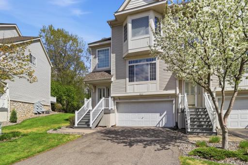 8852 Brunell Way, Inver Grove Heights, MN 55076