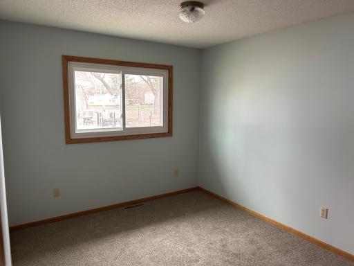 909 7th Avenue N, Princeton, MN 55371