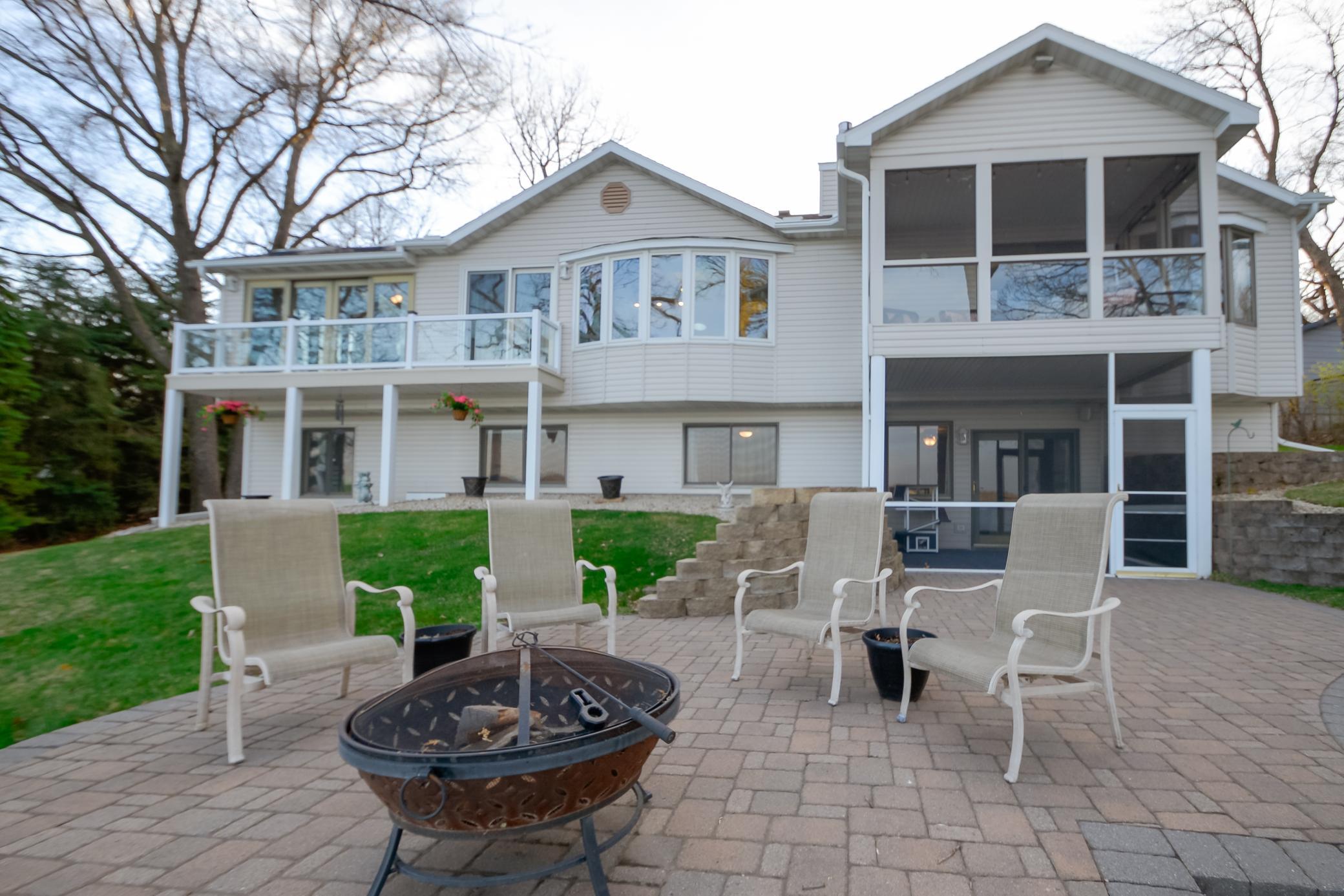 Photo 104