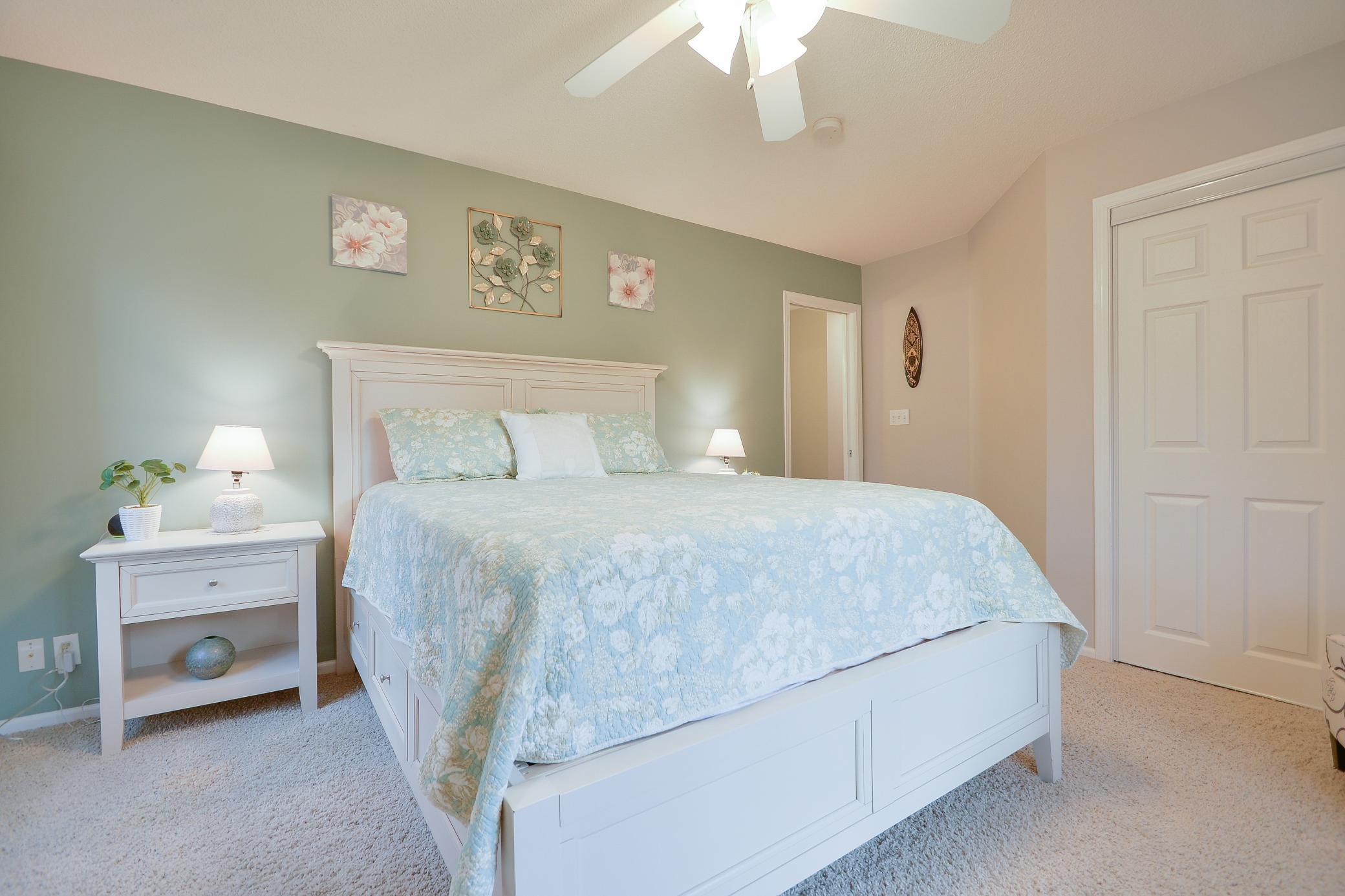Main level additional bedroom