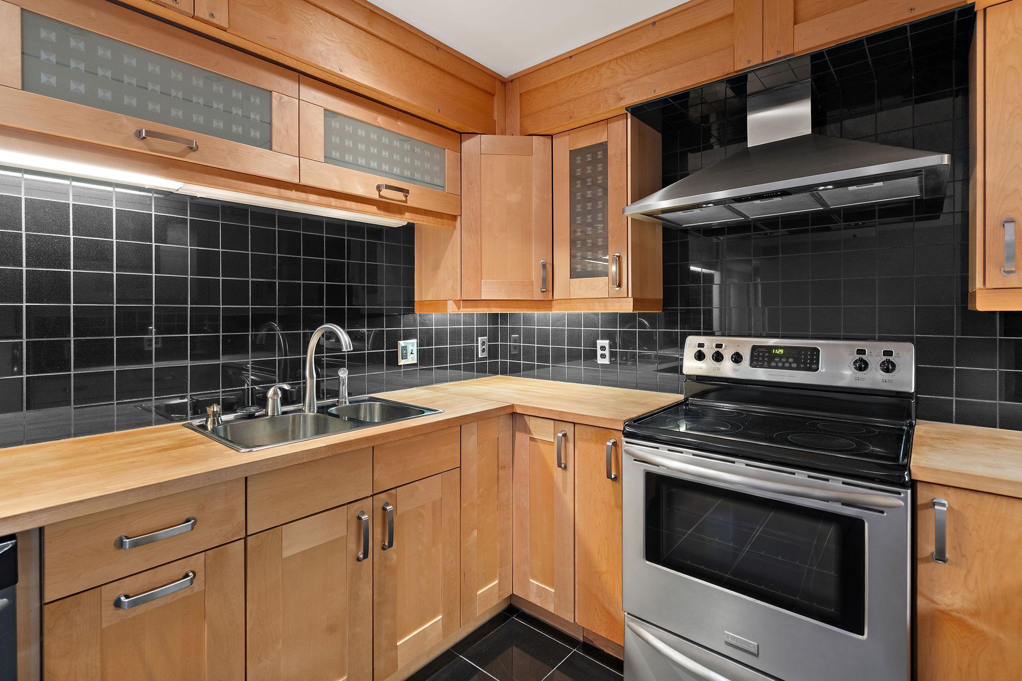 Gorgeous custom cabinets