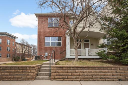 Welcome to this beautiful end-unit townhome!