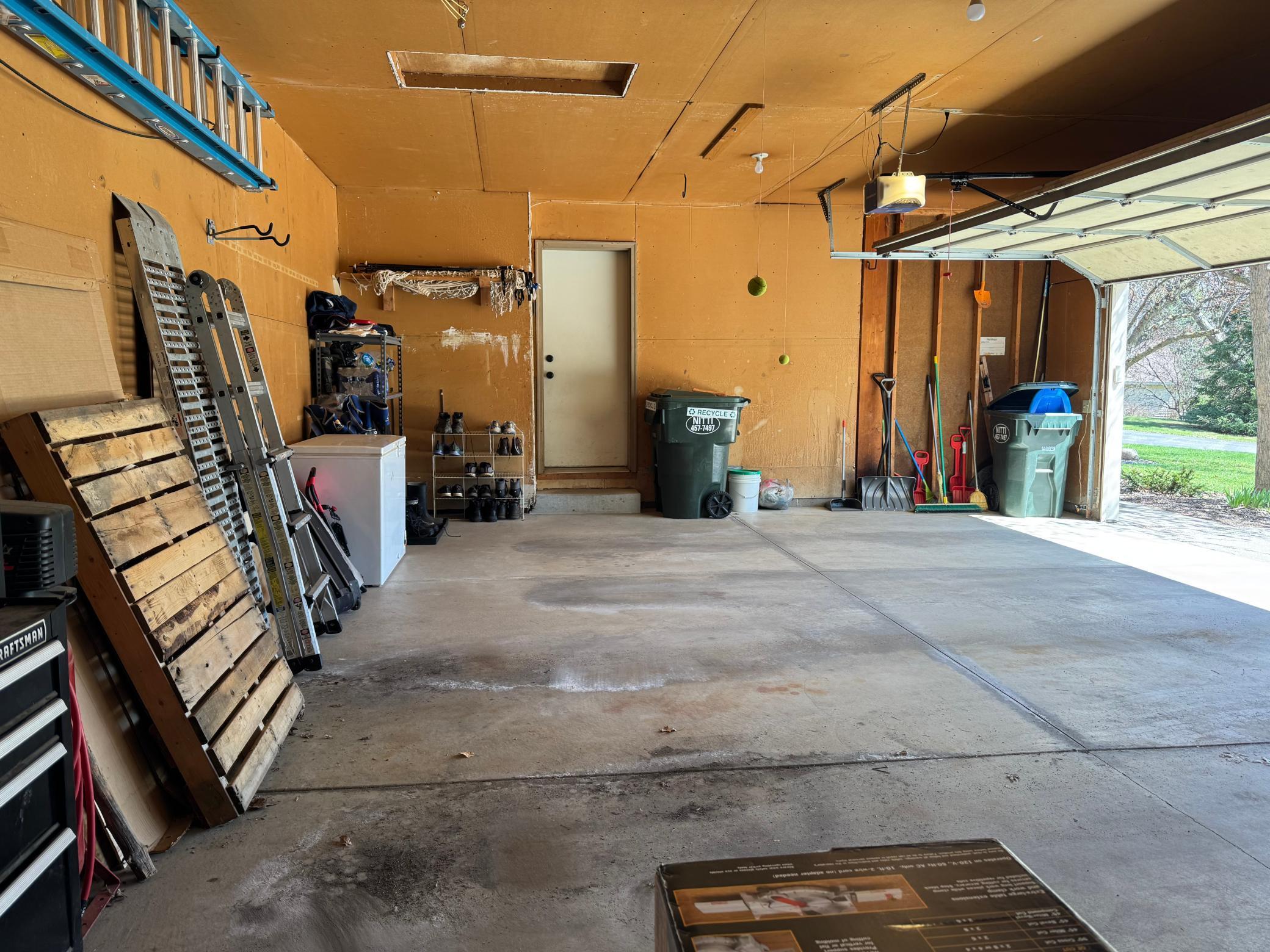 Large 3 stall garage