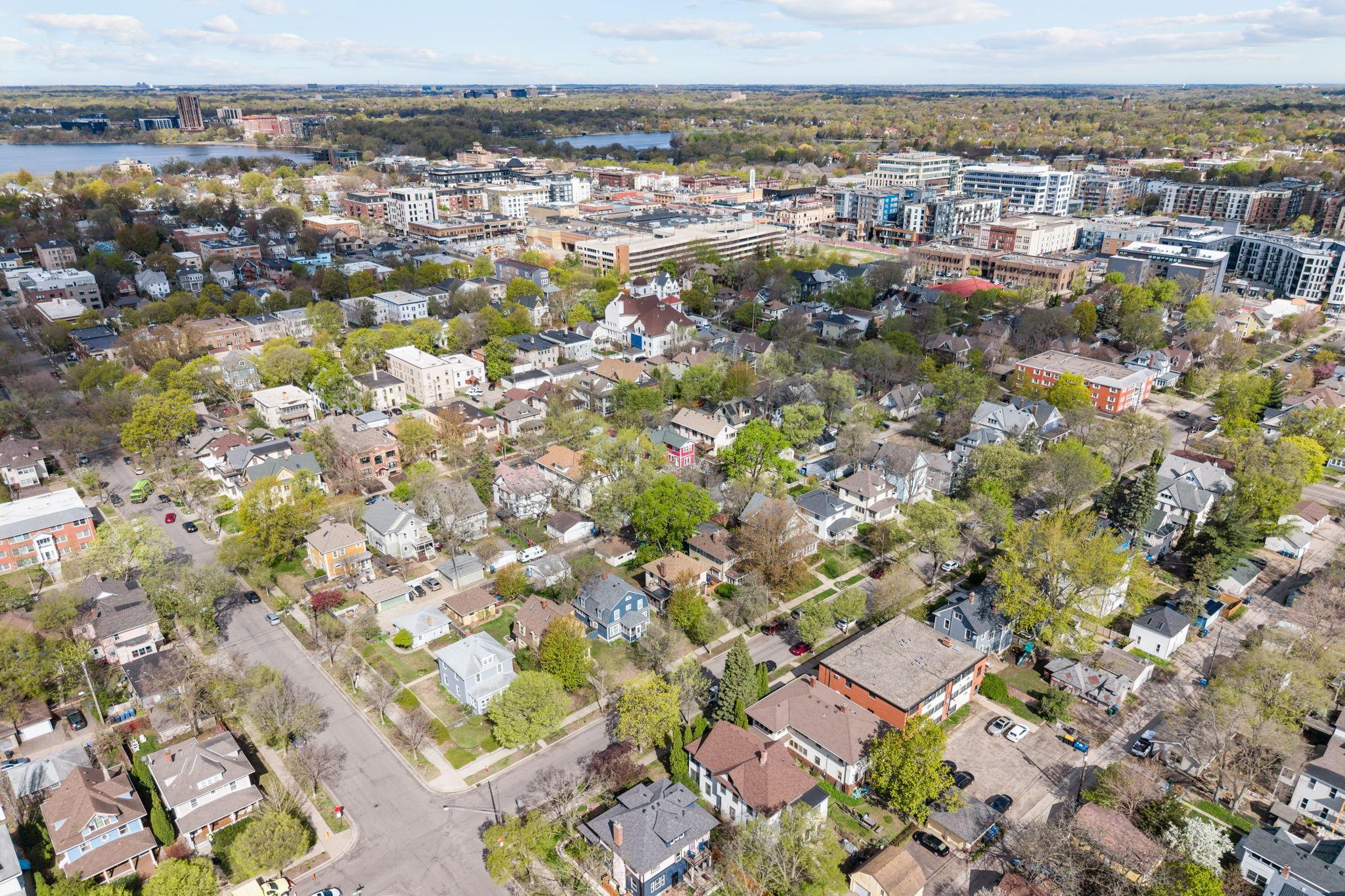 10-web-or-mls-3136 Dupont Ave S-10.jpg