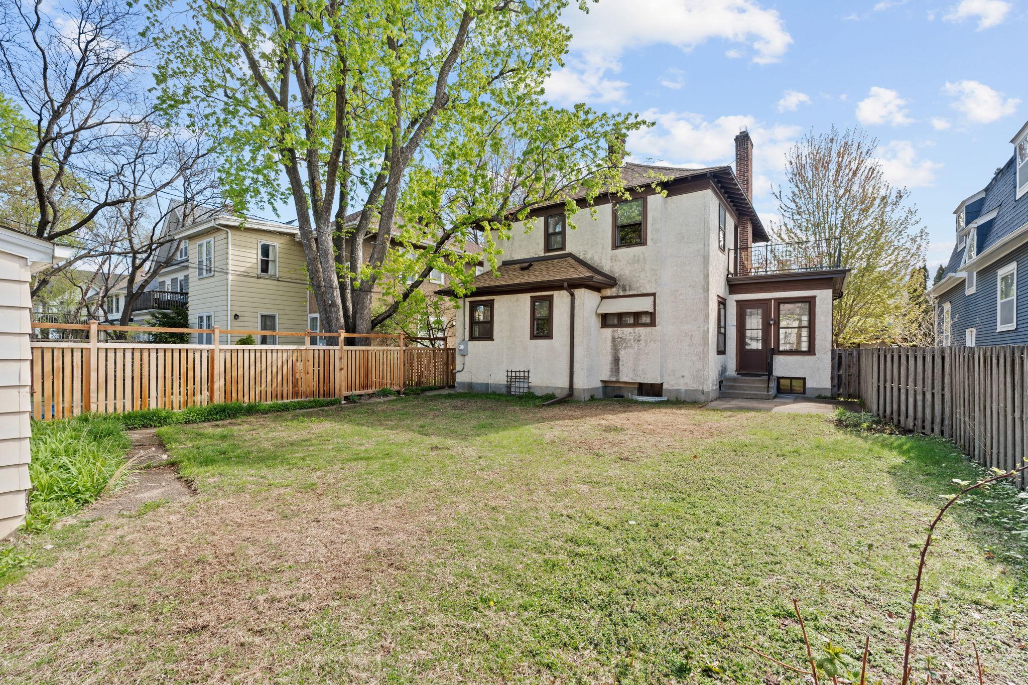 5-web-or-mls-3136 Dupont Ave S-5.jpg