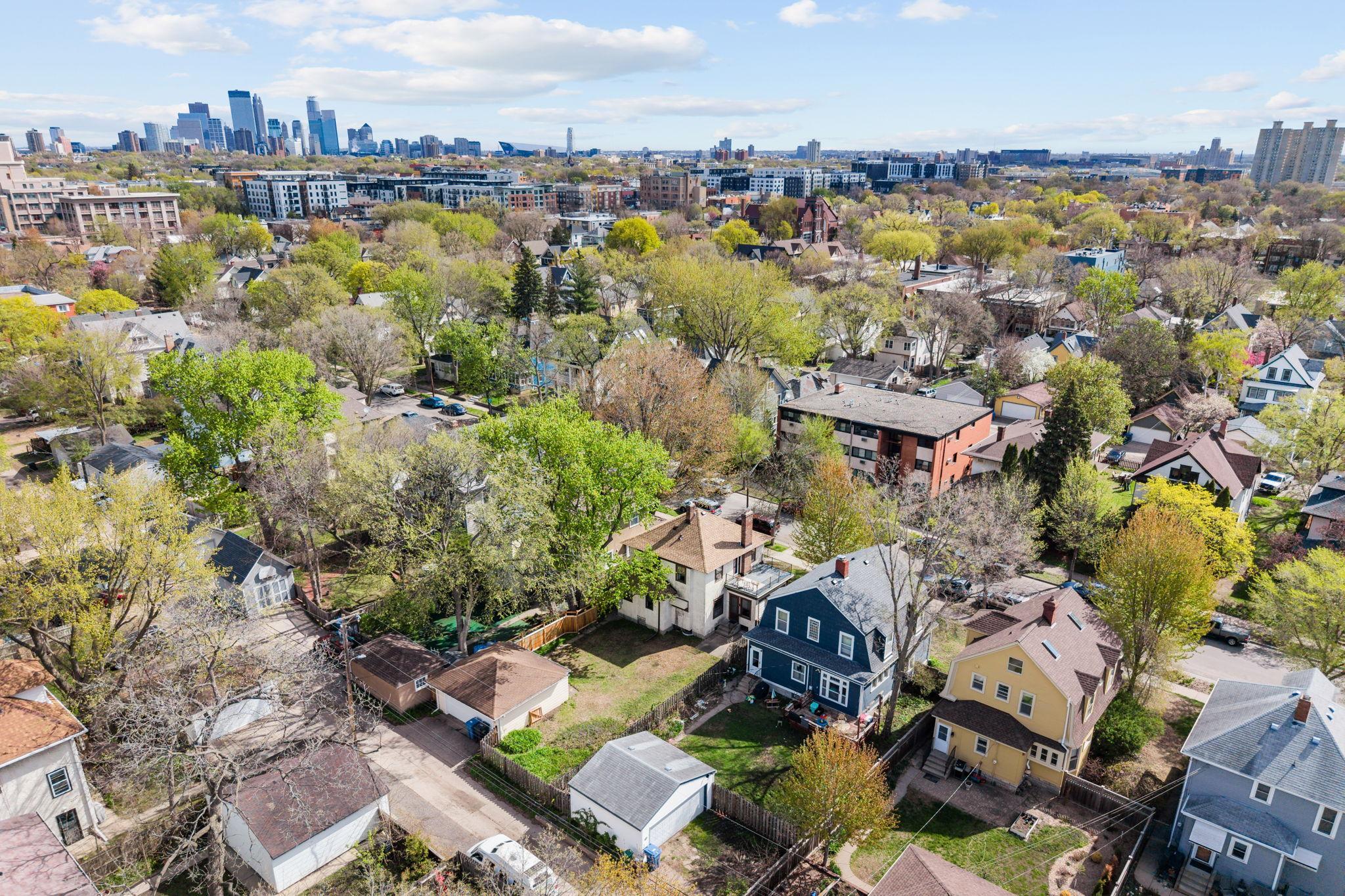 14-web-or-mls-3136 Dupont Ave S-14.jpg