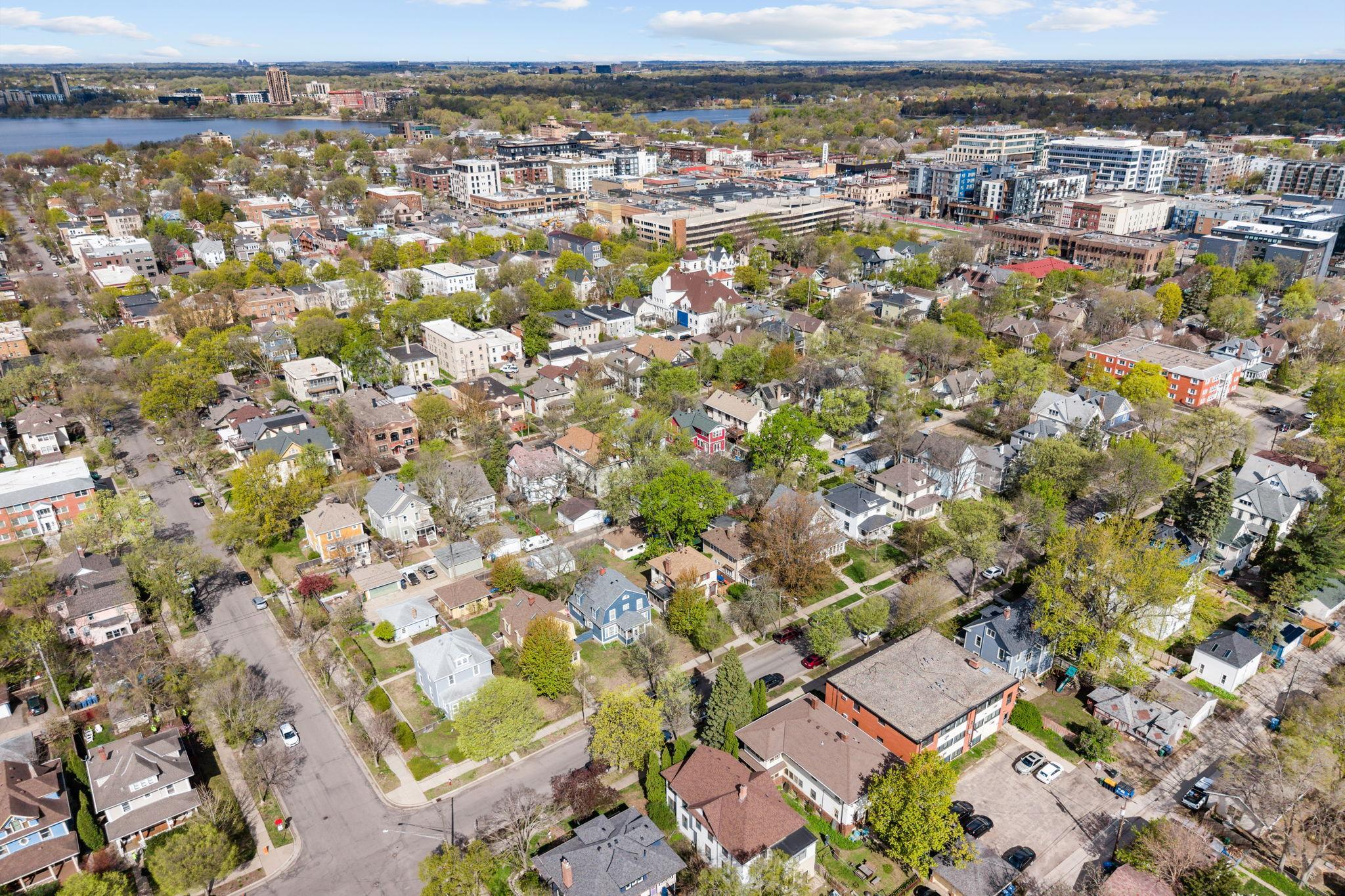 16-web-or-mls-3136 Dupont Ave S-16.jpg