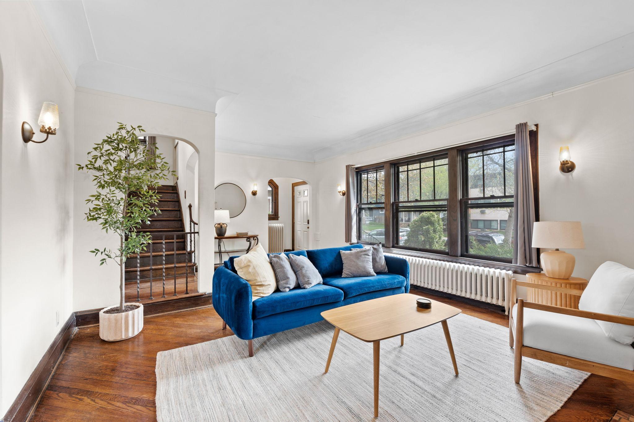 22-web-or-mls-3136 Dupont Ave S-22.jpg