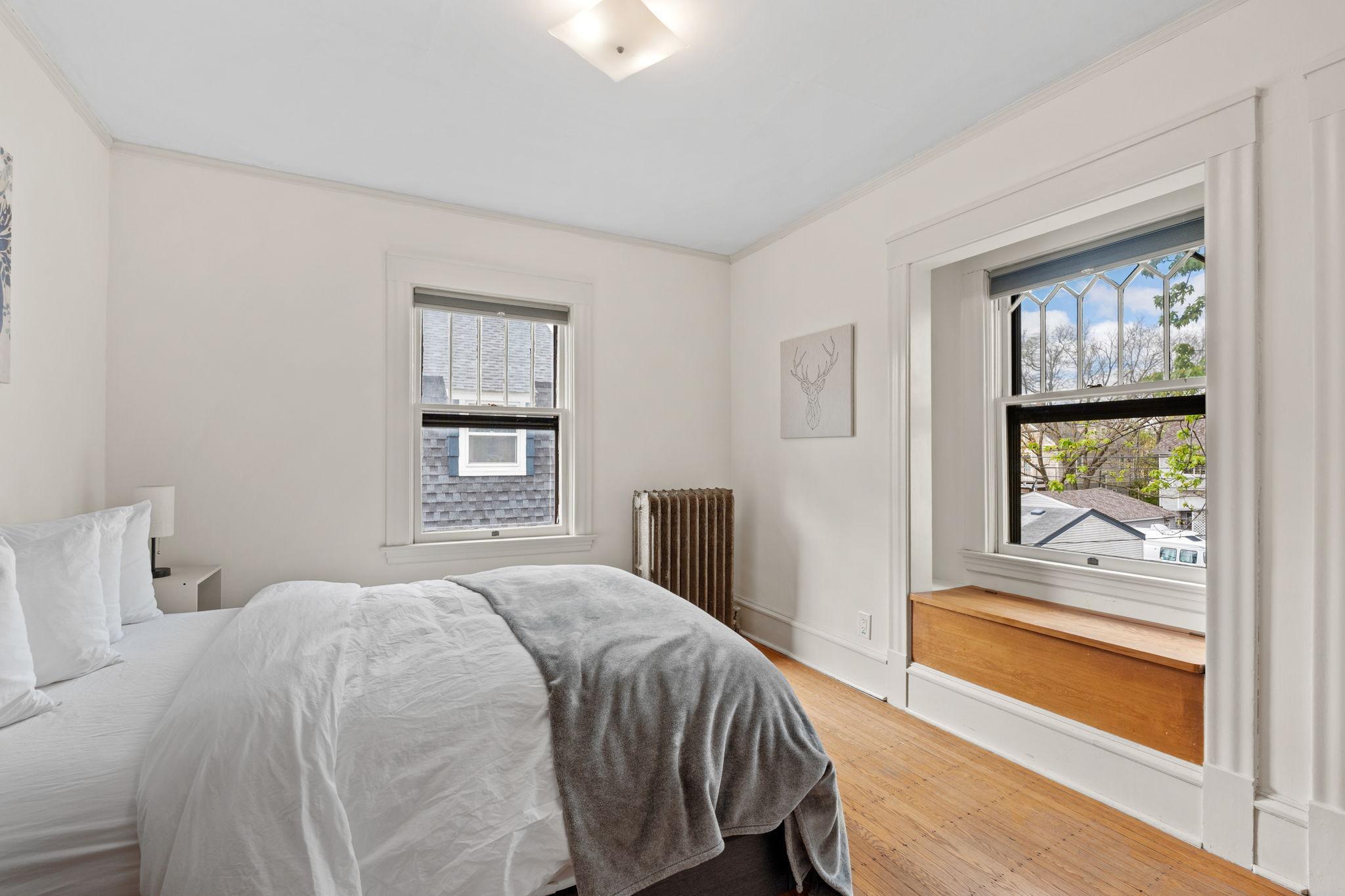 43-web-or-mls-3136 Dupont Ave S-43.jpg