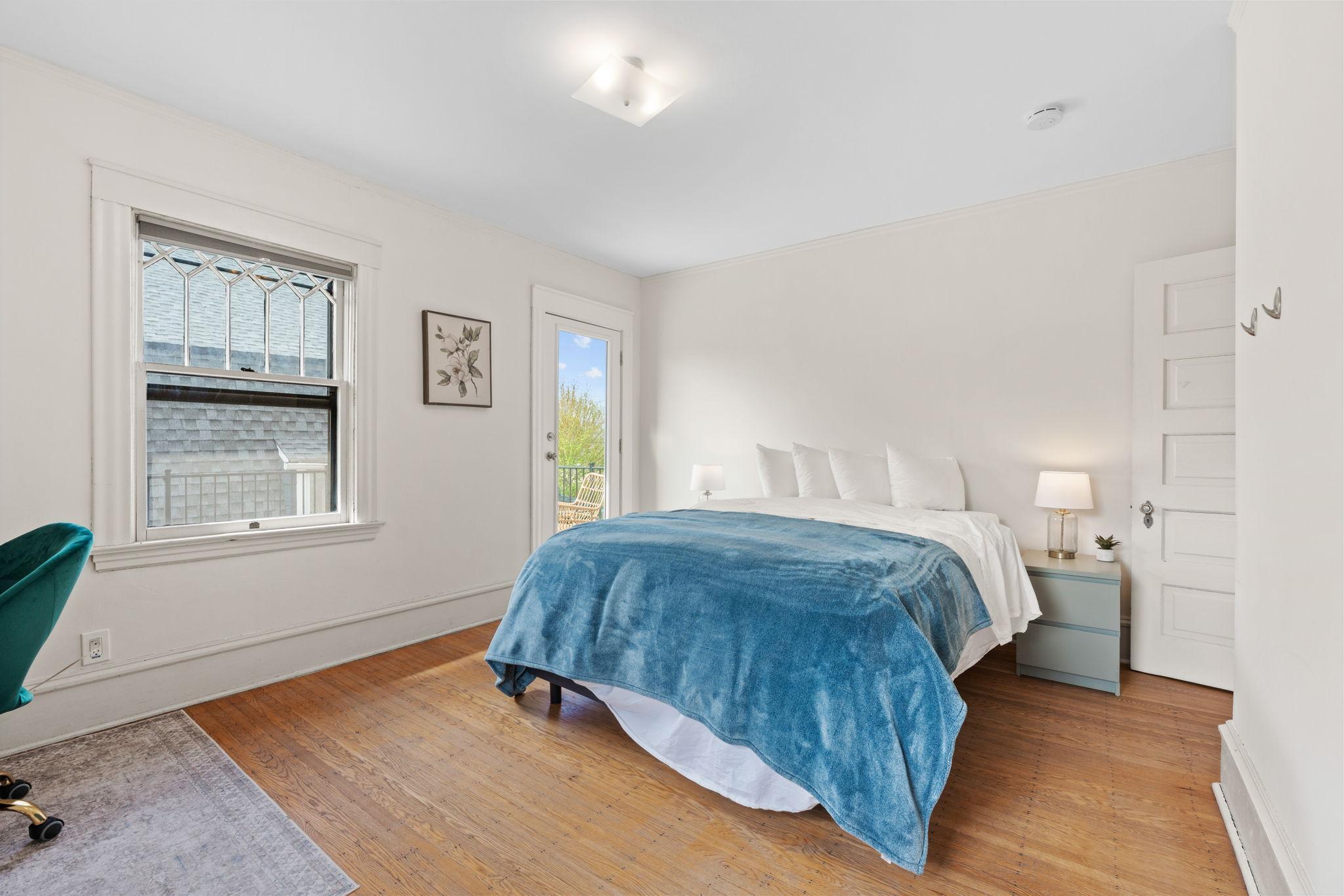 48-web-or-mls-3136 Dupont Ave S-48.jpg