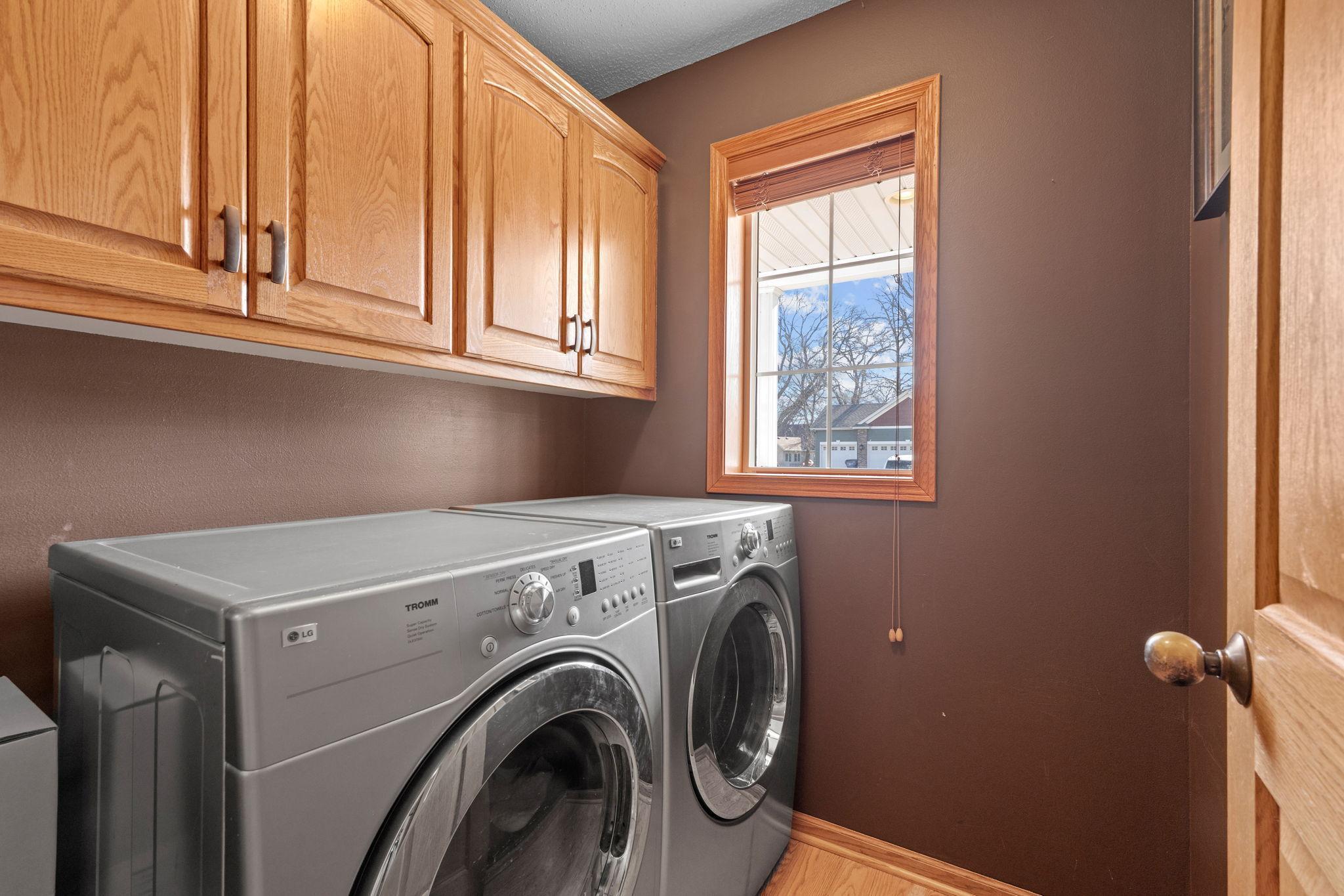 32-web-or-mls-615 Oakwood Dr-32.jpg