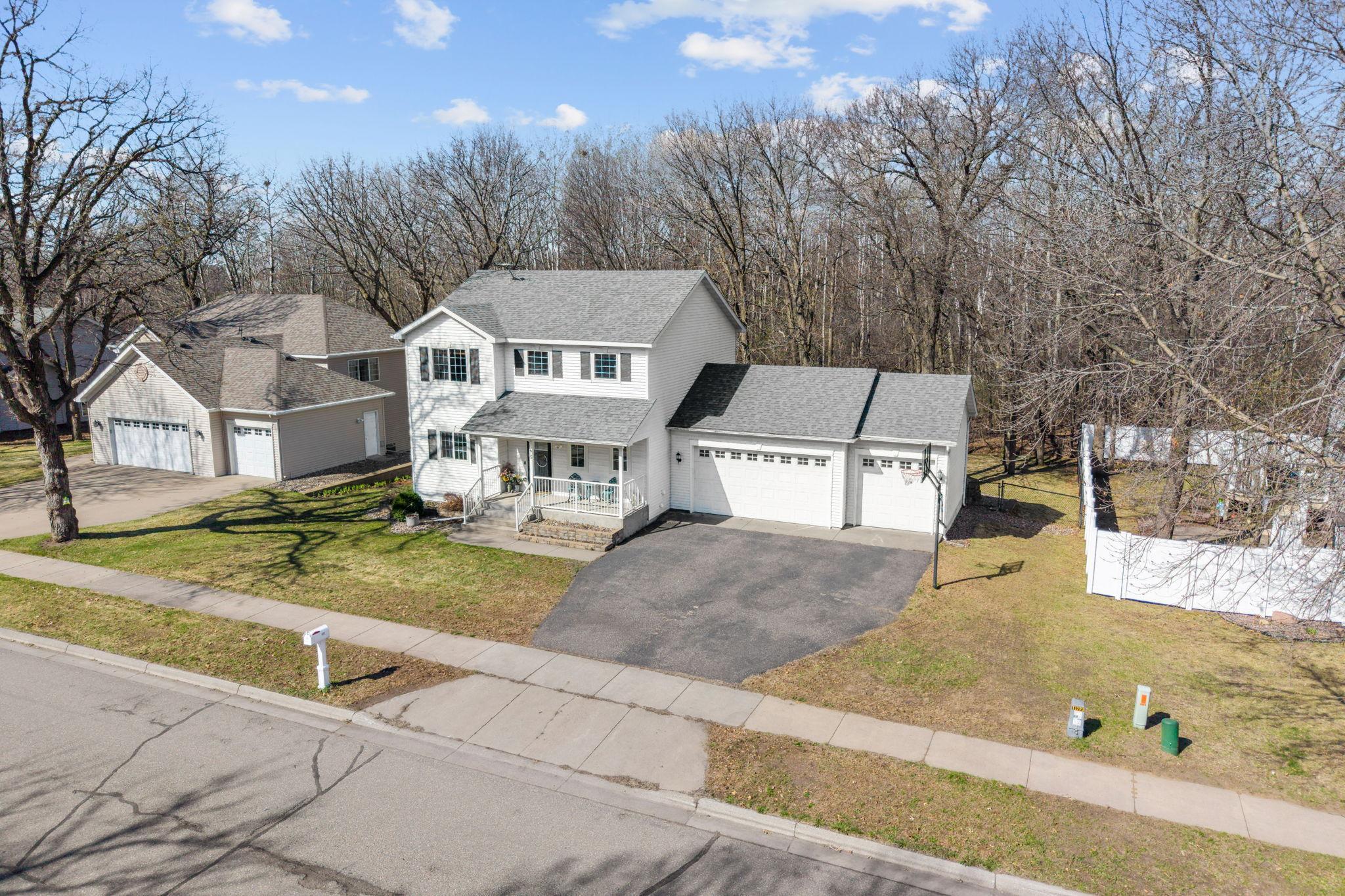 14-web-or-mls-615 Oakwood Dr-14.jpg